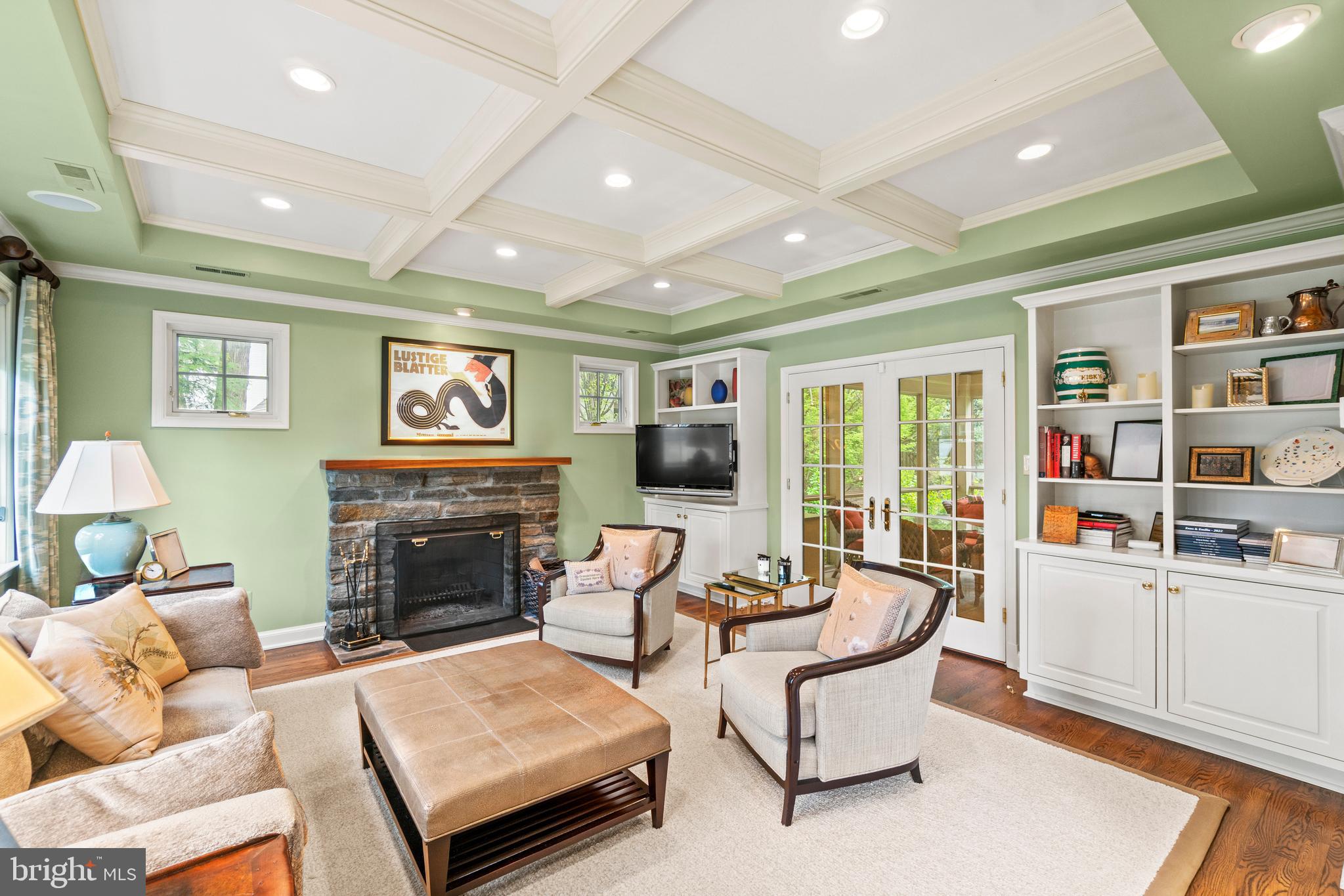 5042 OVERLOOK ROAD NW