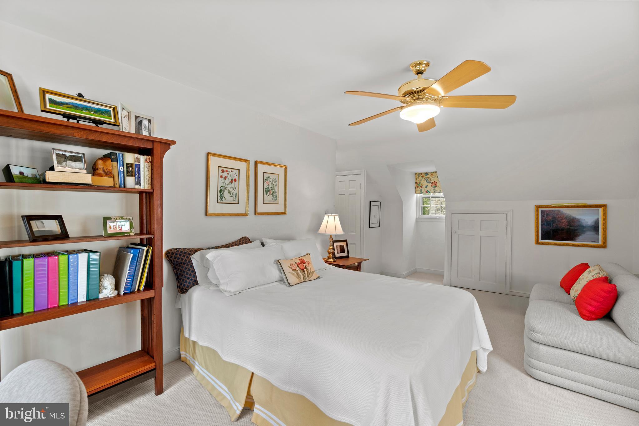 5042 OVERLOOK ROAD NW