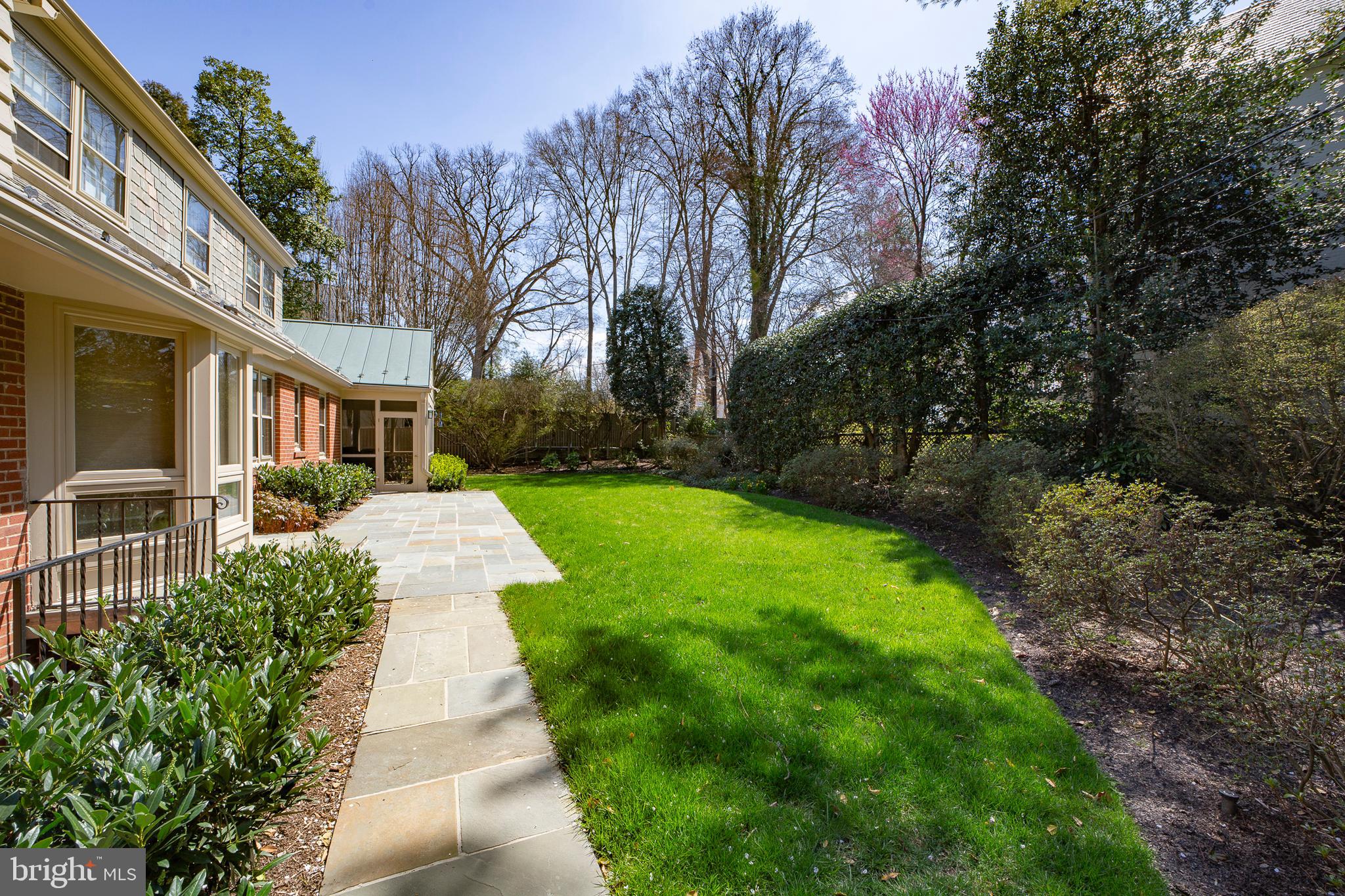 5042 OVERLOOK ROAD NW