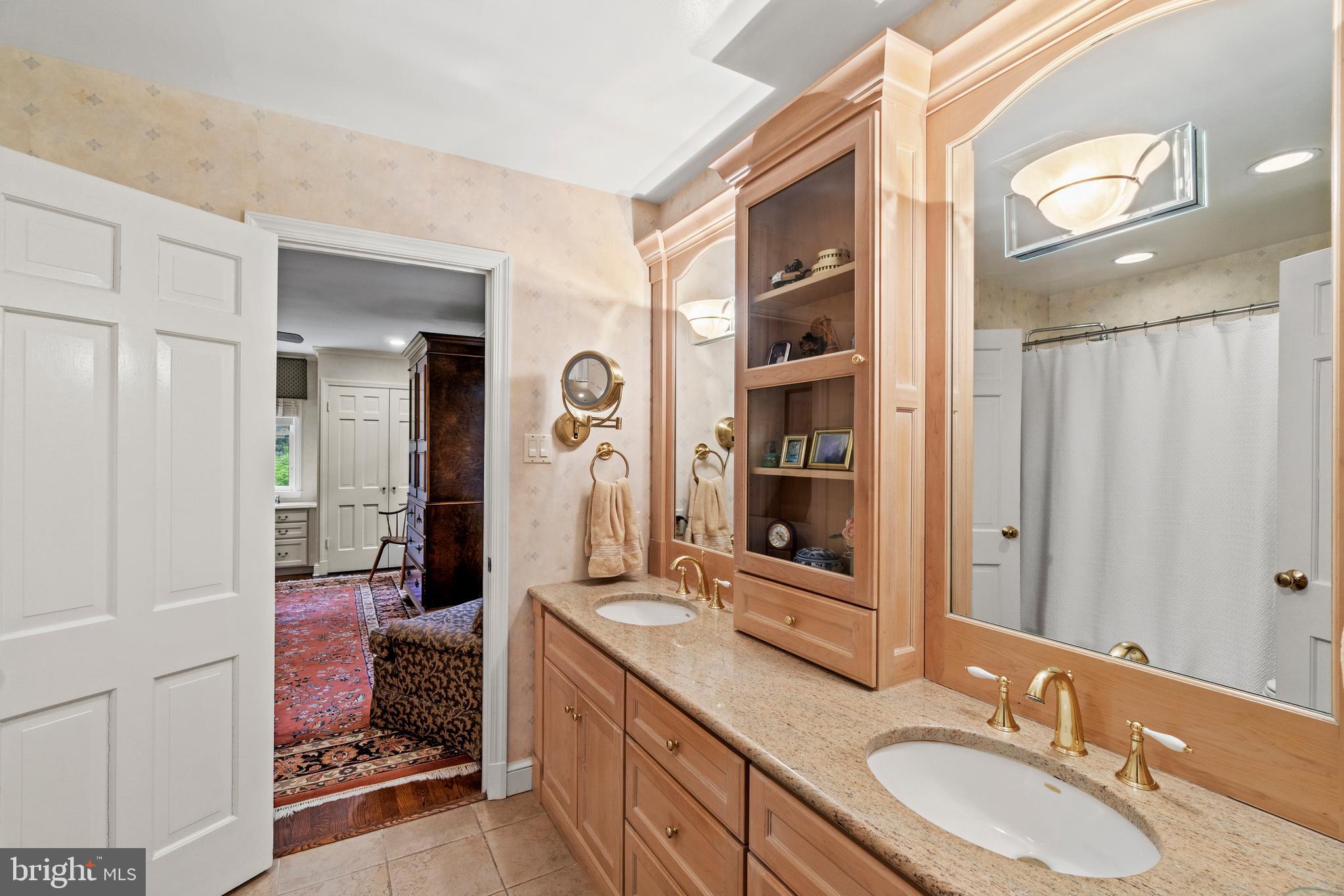 5042 OVERLOOK ROAD NW