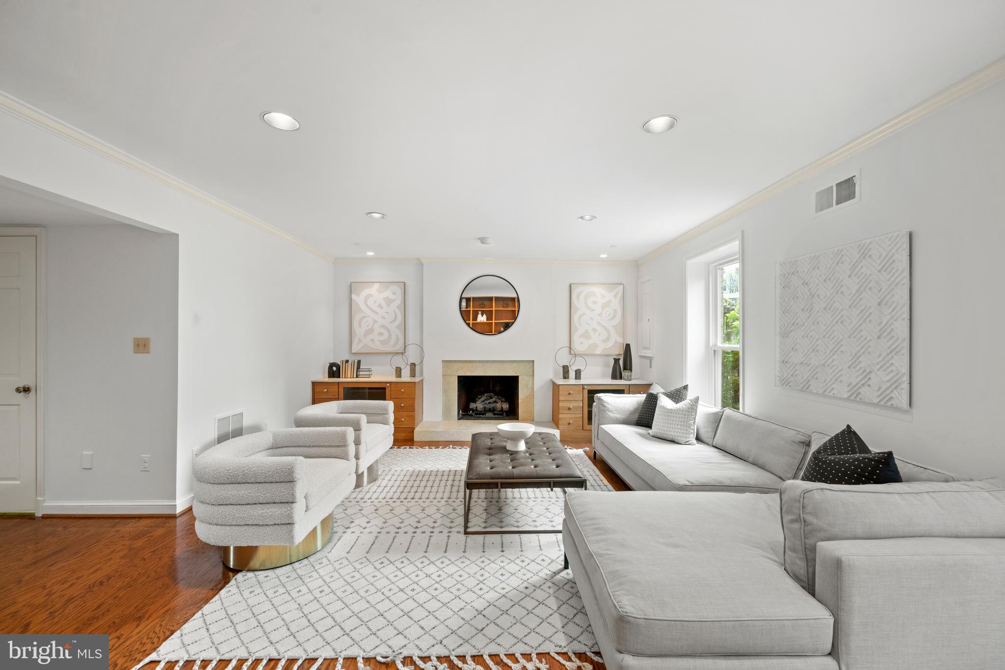 3802 KLINGLE PLACE NW