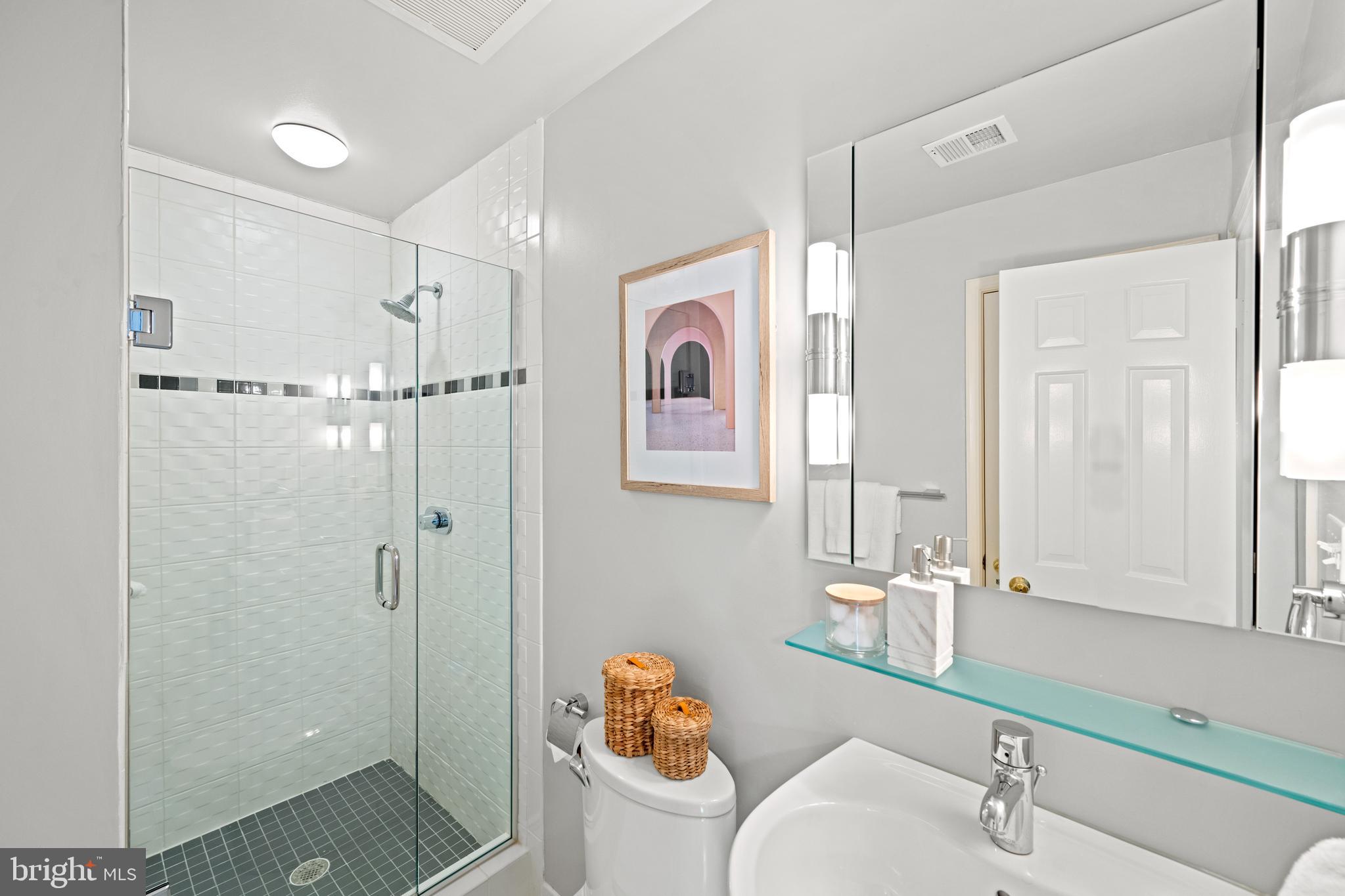 3802 KLINGLE PLACE NW