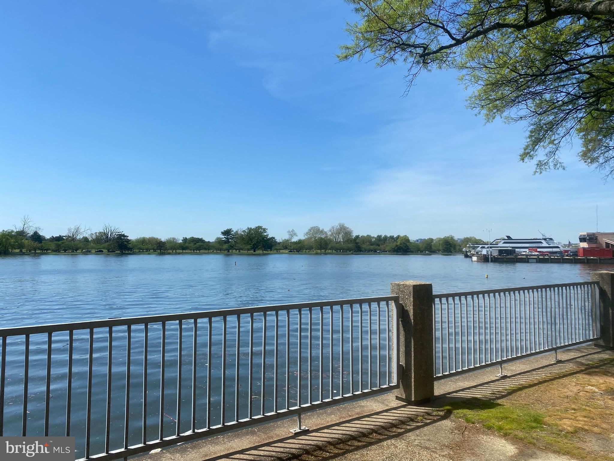 1435 4TH STREET SW B602