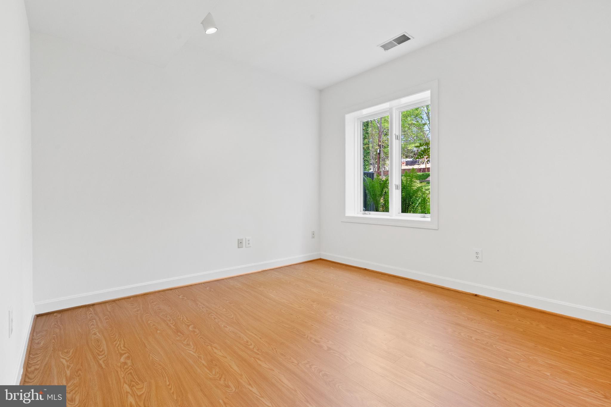 2722 CHAIN BRIDGE ROAD NW