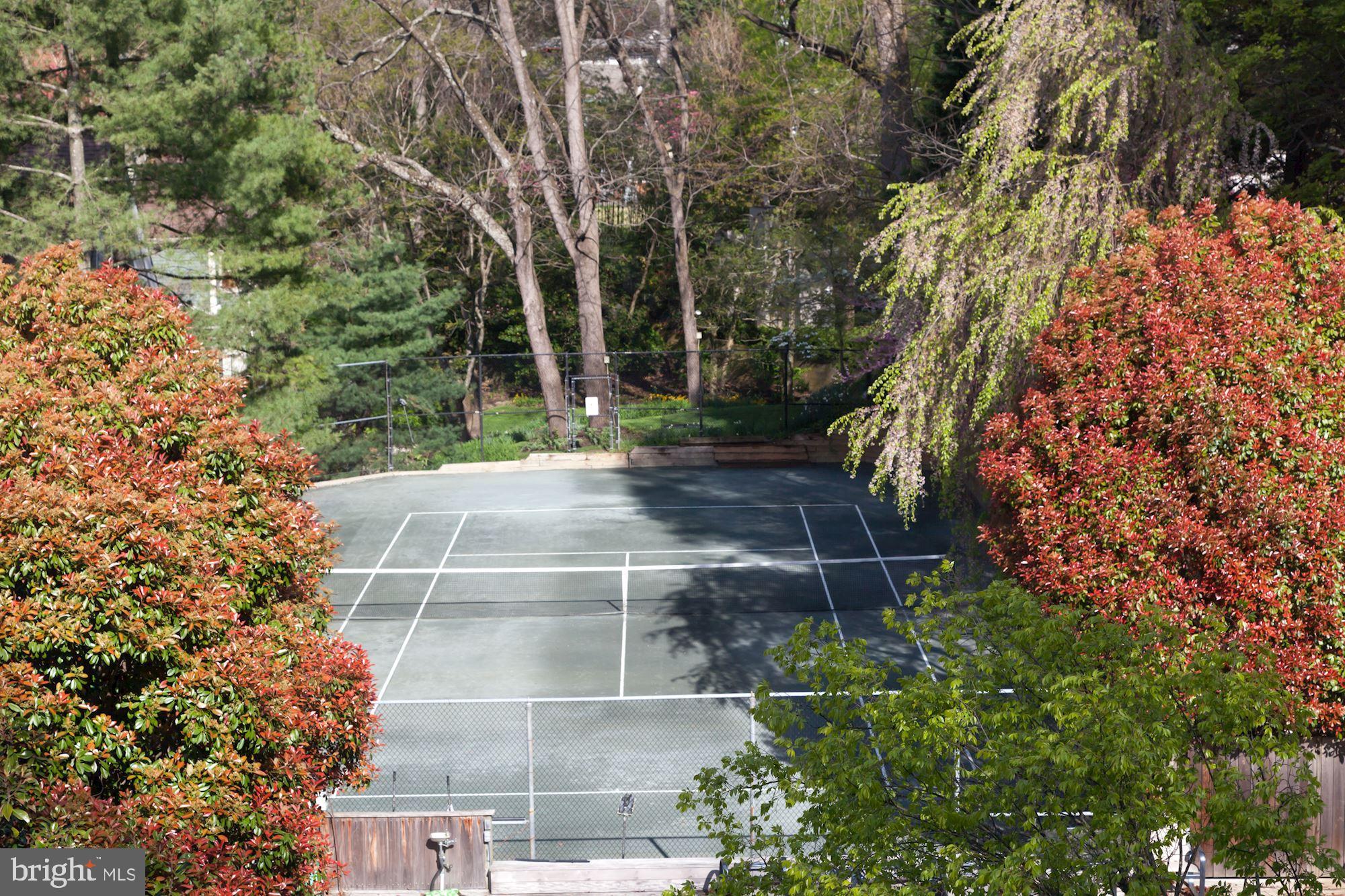 2722 CHAIN BRIDGE ROAD NW