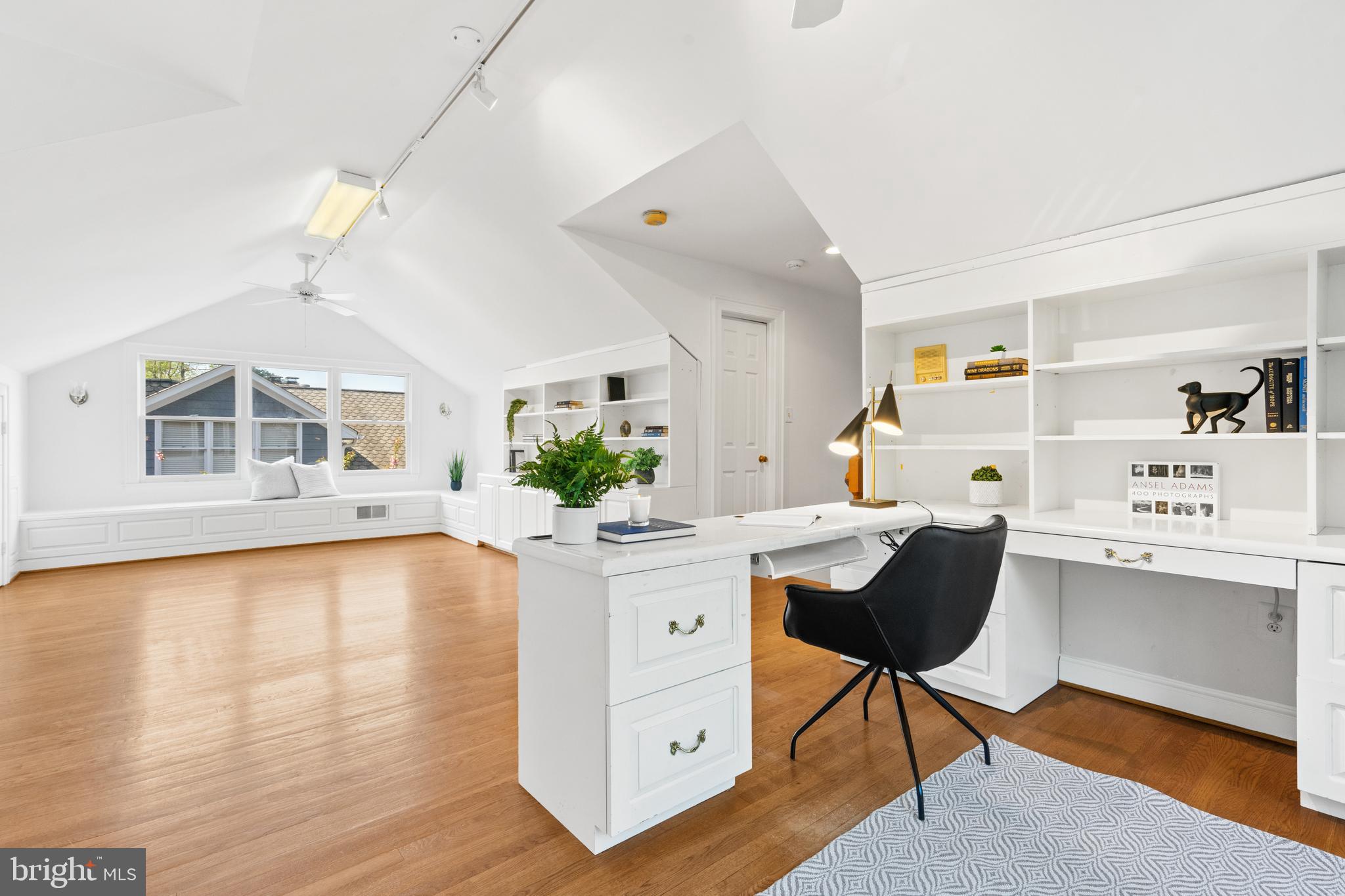 2722 CHAIN BRIDGE ROAD NW