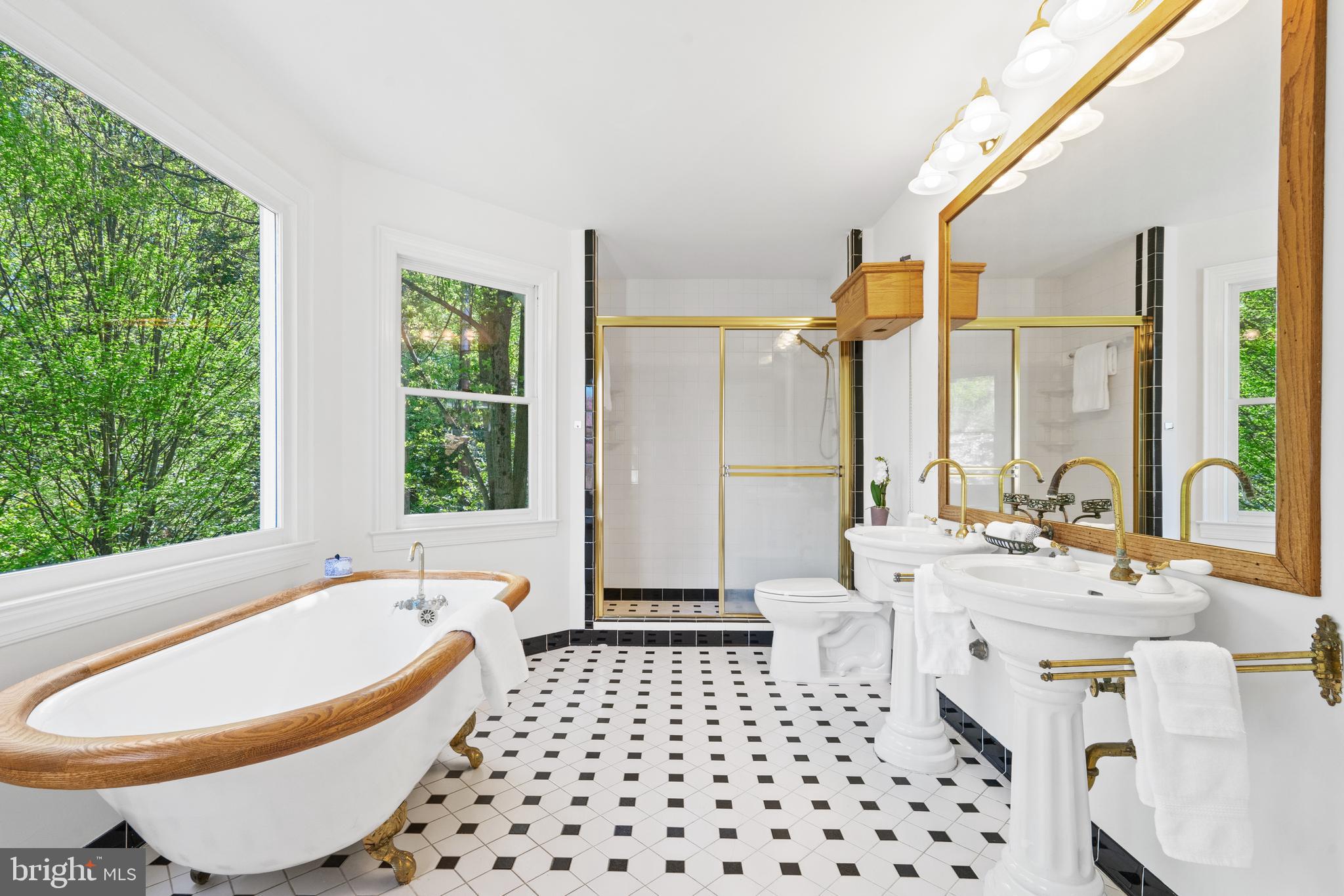 2722 CHAIN BRIDGE ROAD NW