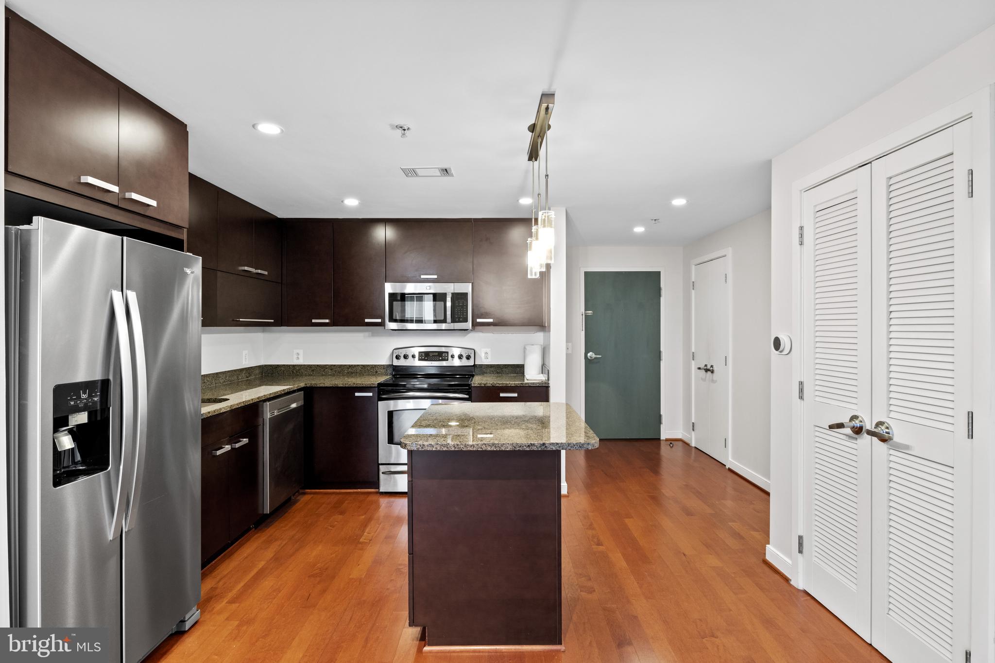 1010 MASSACHUSETTS AVENUE NW 812