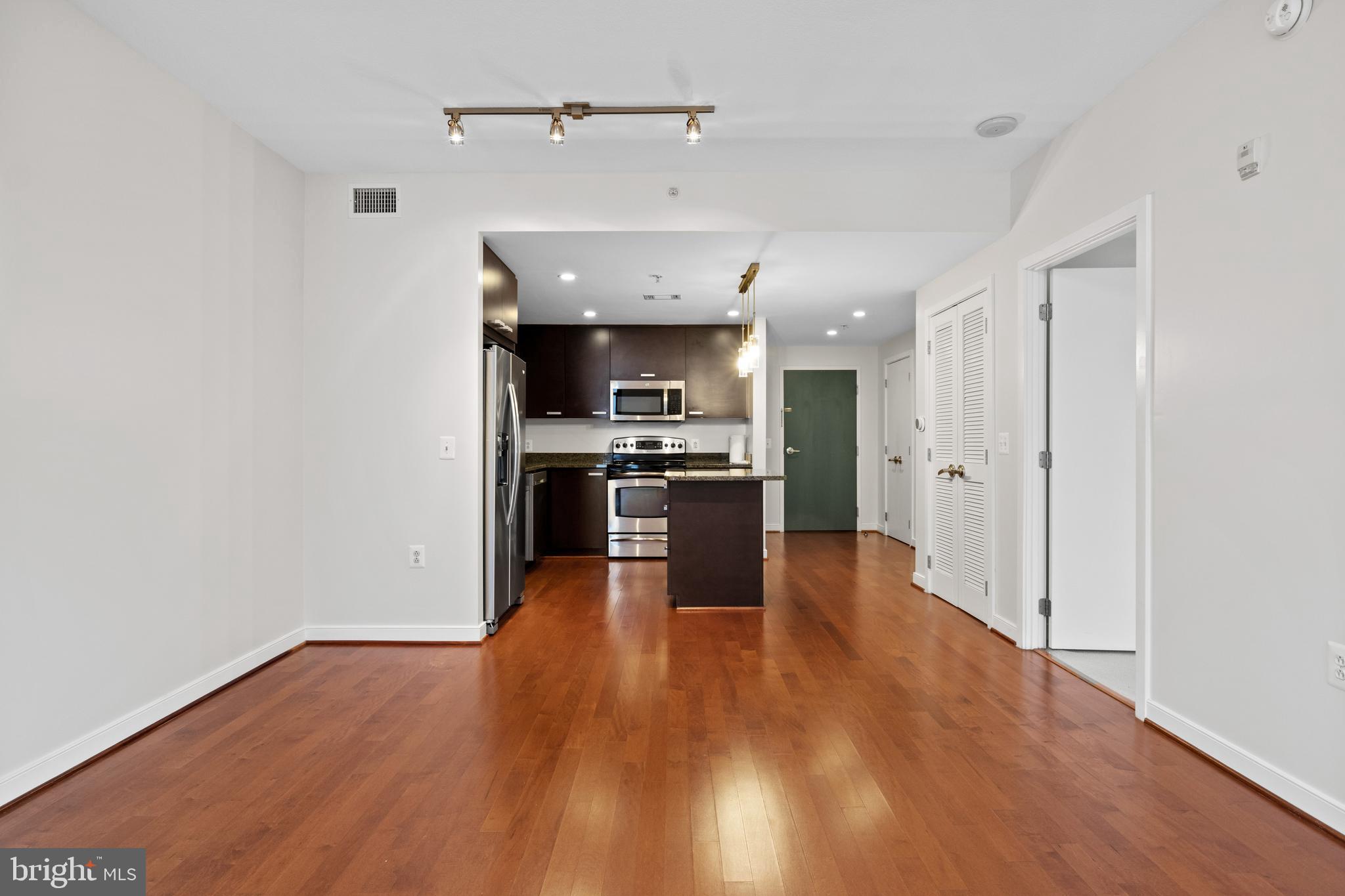 1010 MASSACHUSETTS AVENUE NW 812