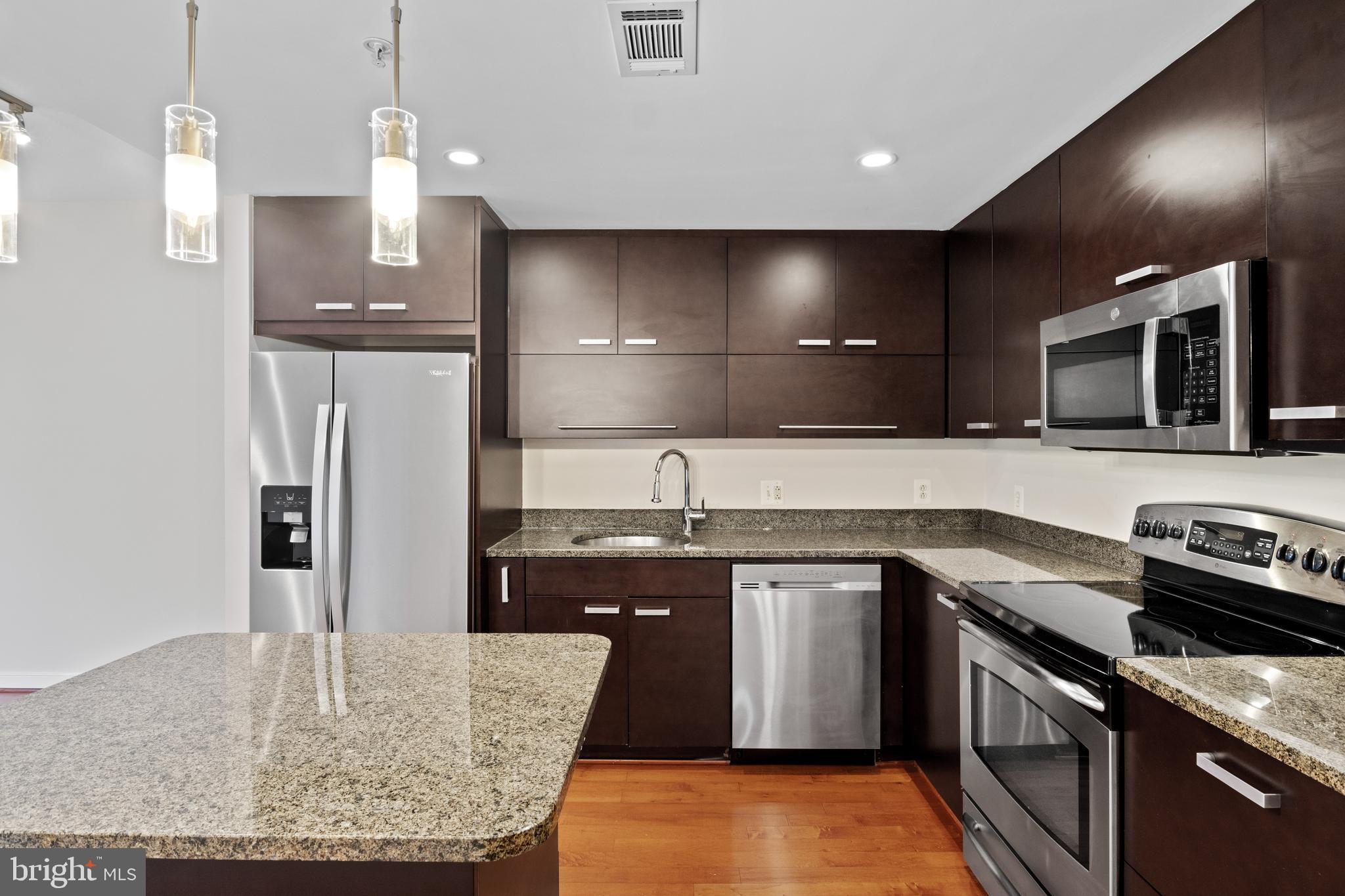 1010 MASSACHUSETTS AVENUE NW 812