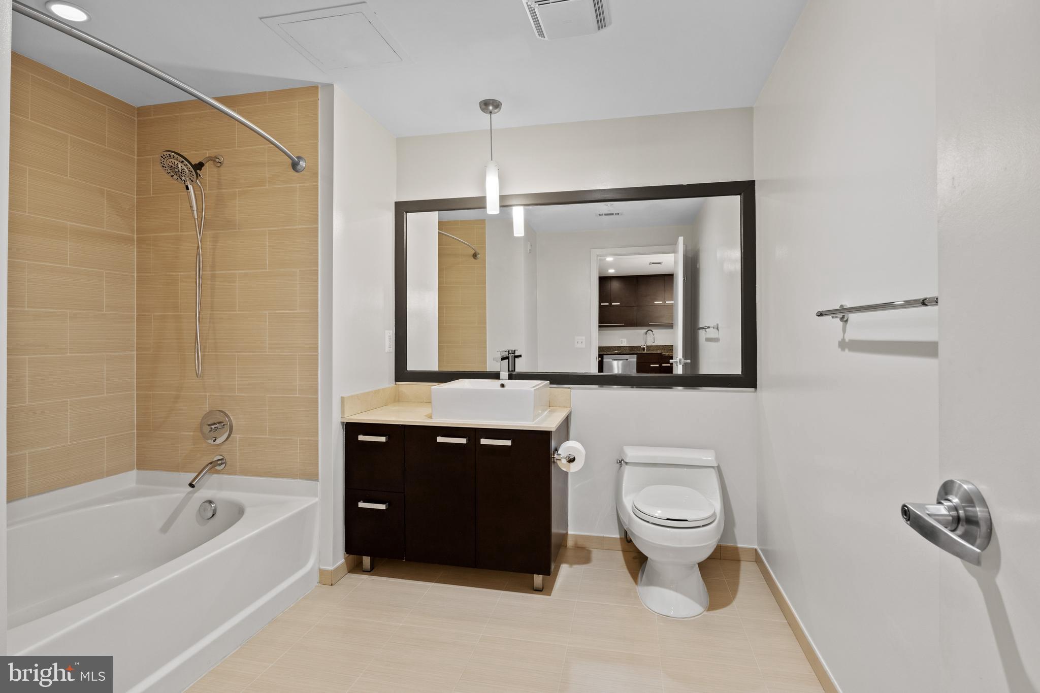 1010 MASSACHUSETTS AVENUE NW 812