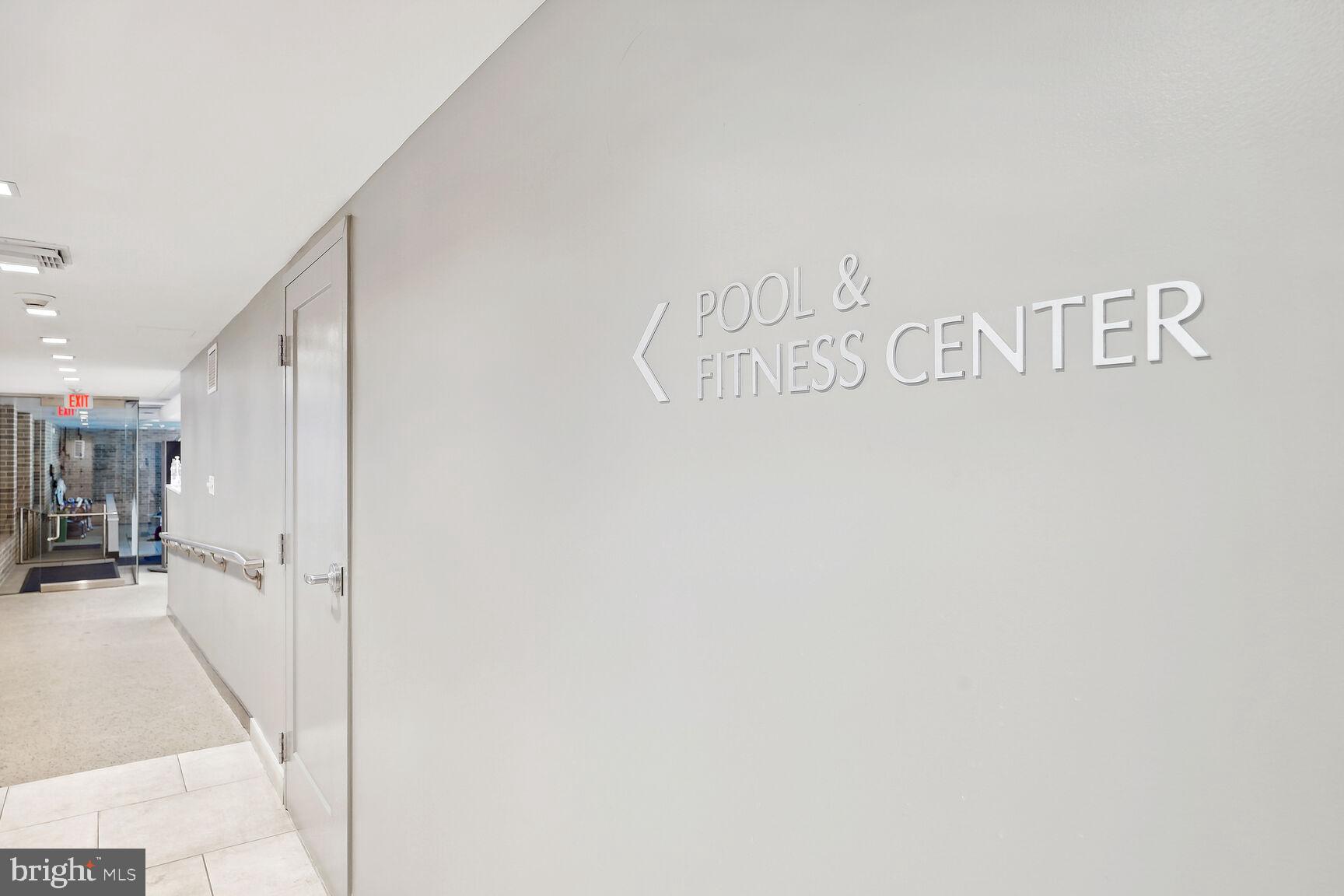 4100 CATHEDRAL AVENUE NW PH 17