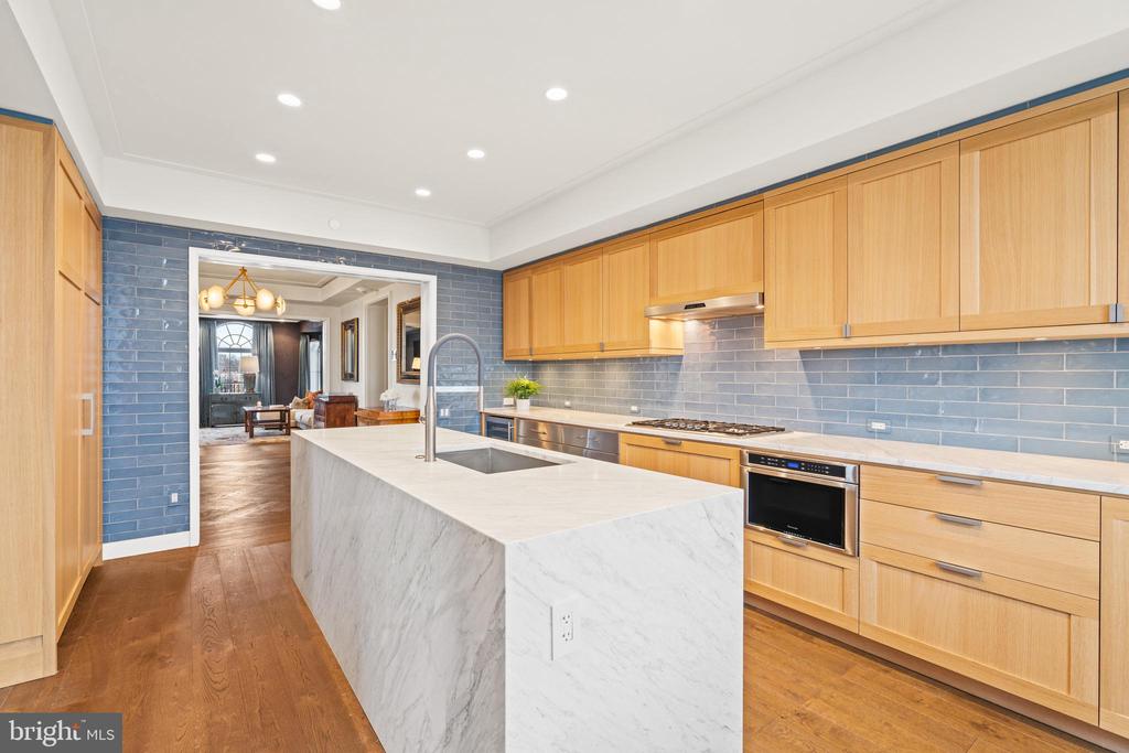 2660 CONNECTICUT AVENUE NW PH-C