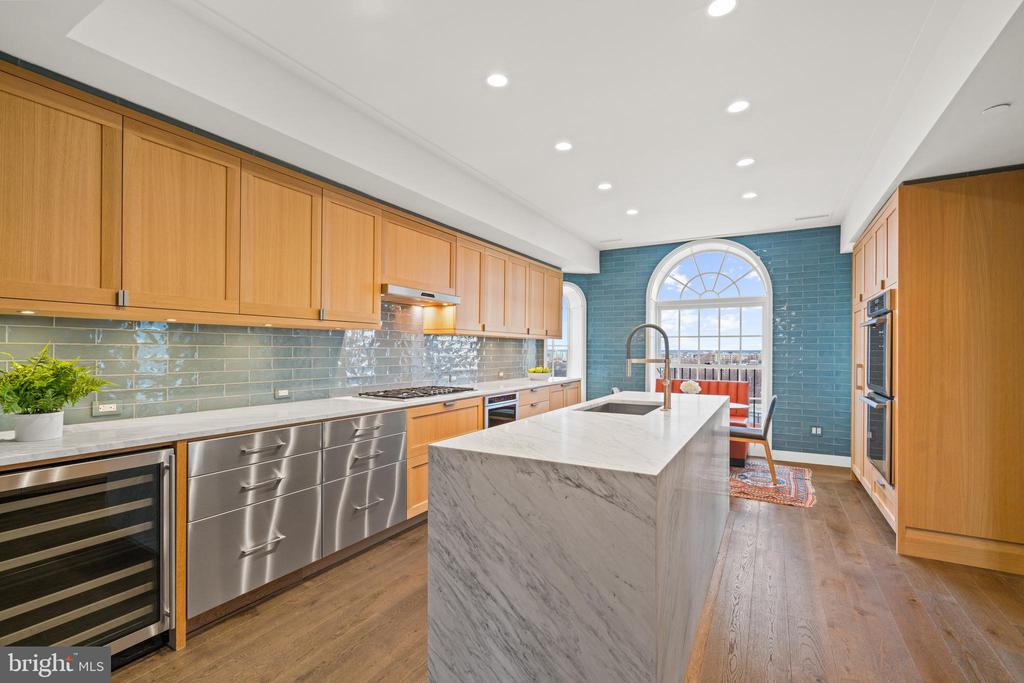 2660 CONNECTICUT AVENUE NW PH-C