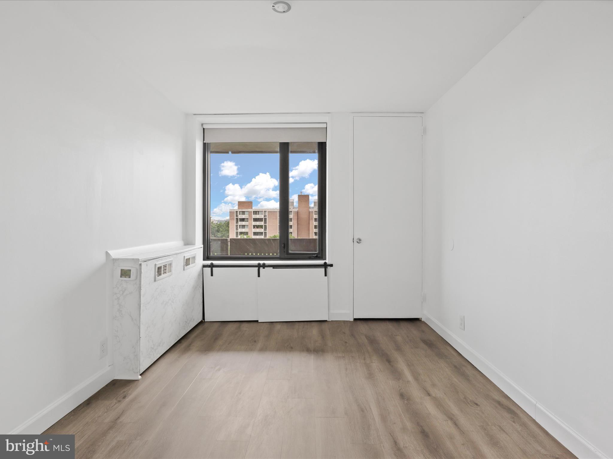1250 4TH STREET SW W710