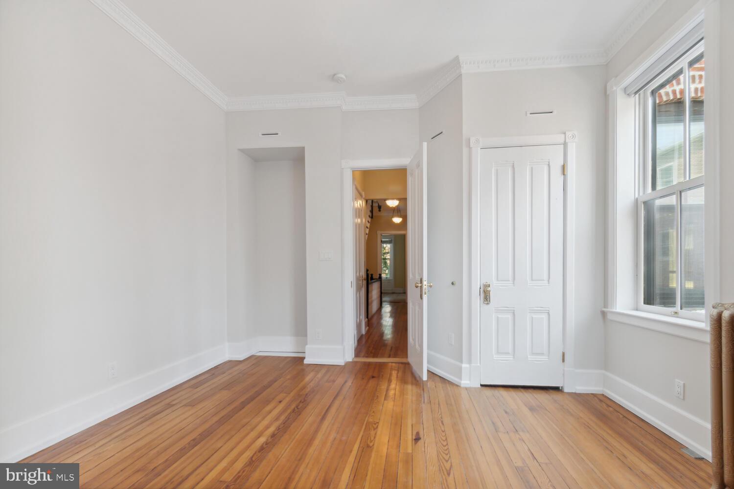 2010 HILLYER PLACE NW