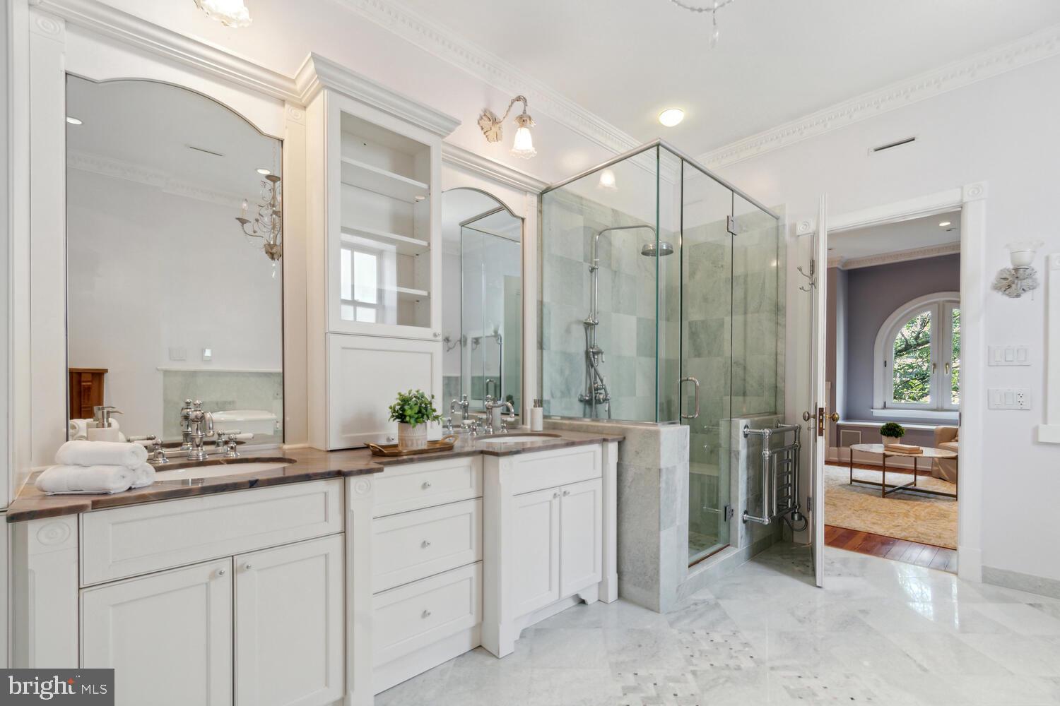 2010 HILLYER PLACE NW