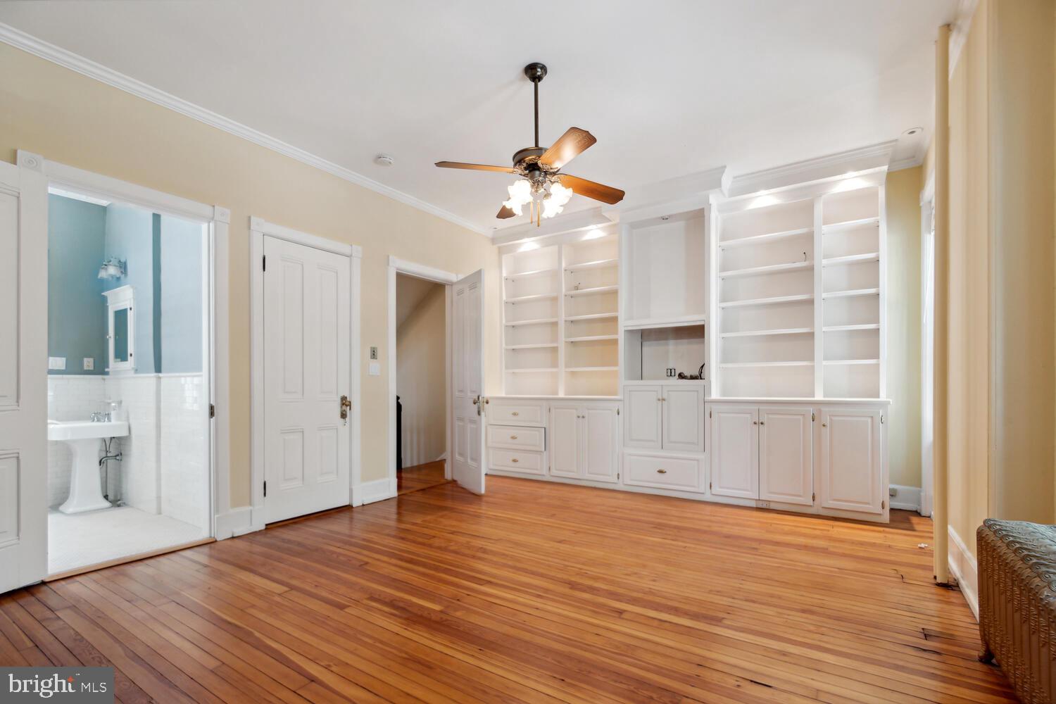 2010 HILLYER PLACE NW