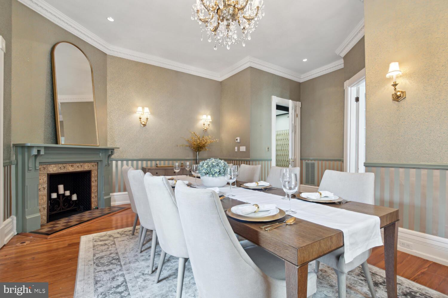 2010 HILLYER PLACE NW