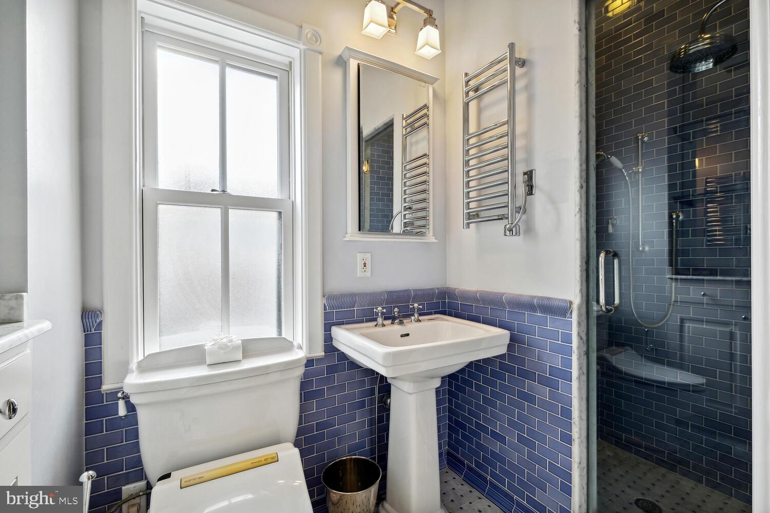 2010 HILLYER PLACE NW