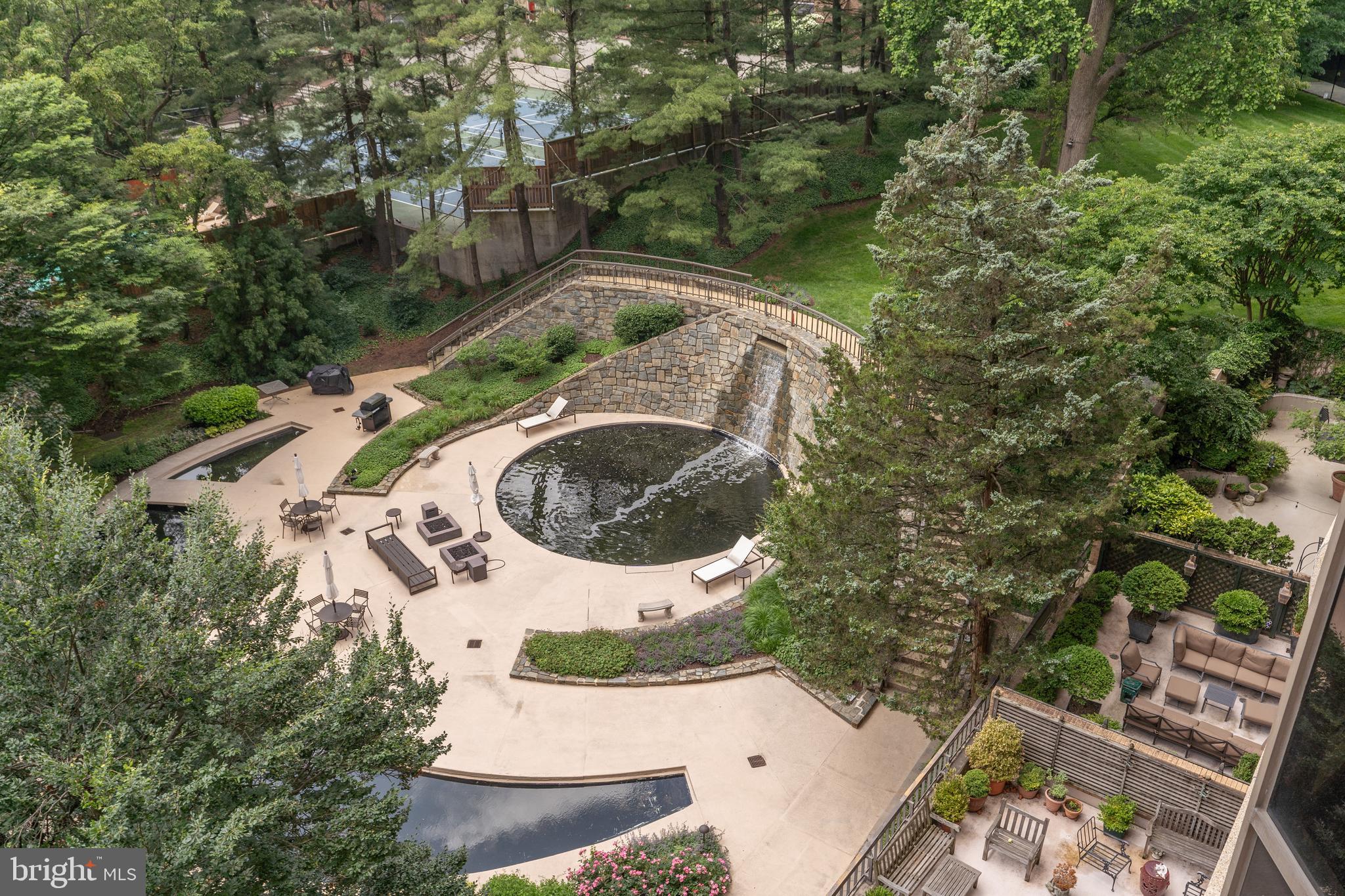 4200 MASSACHUSETTS AVENUE NW 504