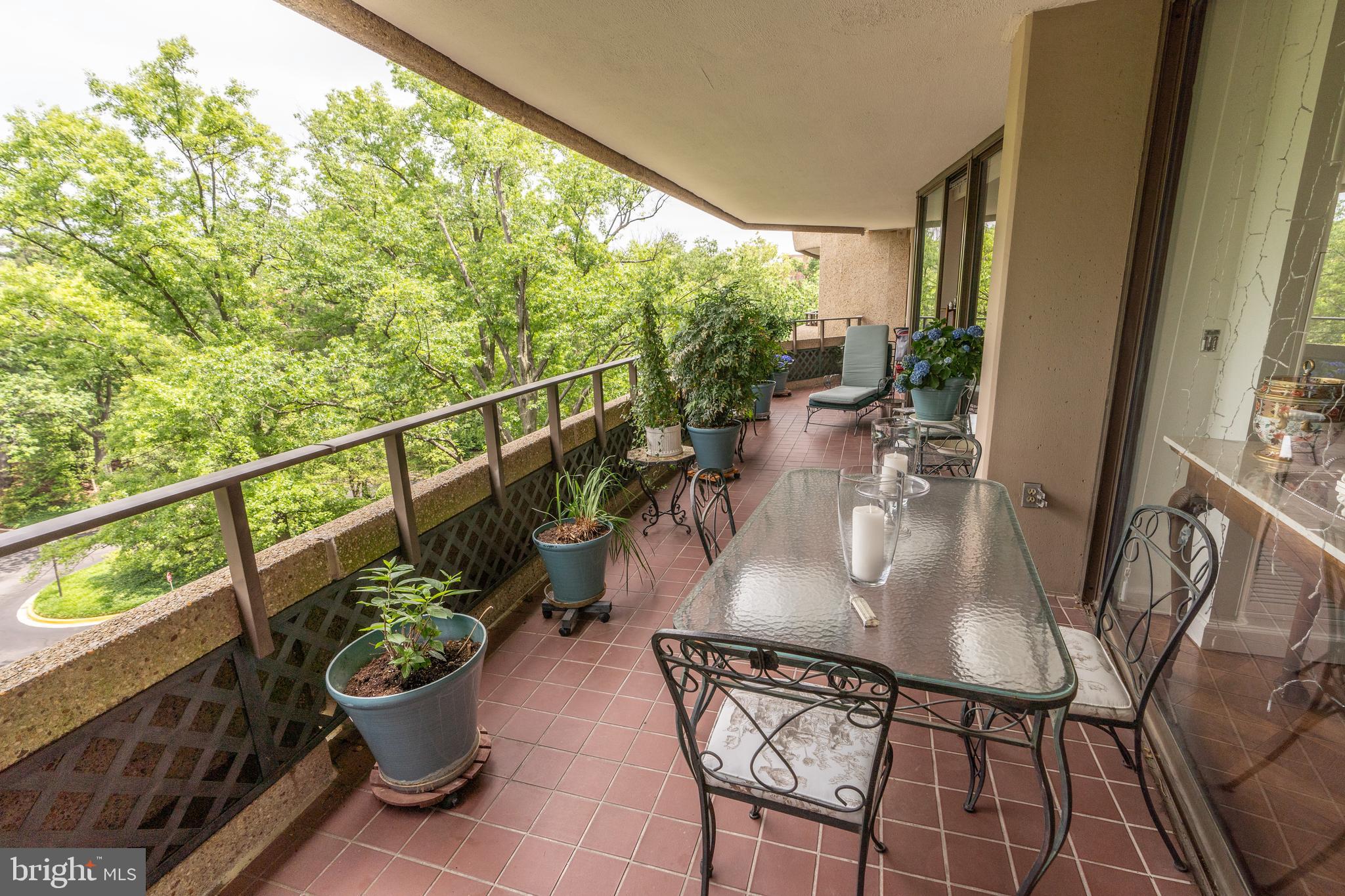 4200 MASSACHUSETTS AVENUE NW 504