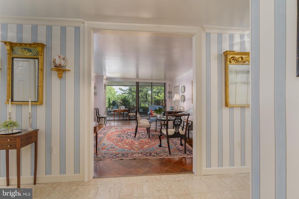 4200 MASSACHUSETTS AVENUE NW 504