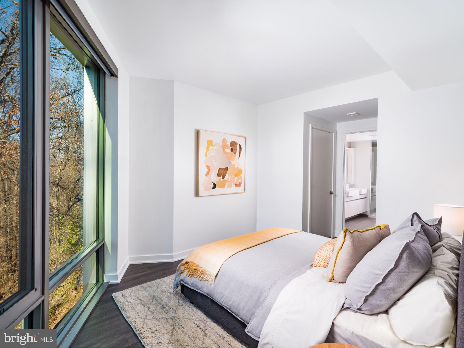 20 RIDGE SQUARE NW B-821/VARIES