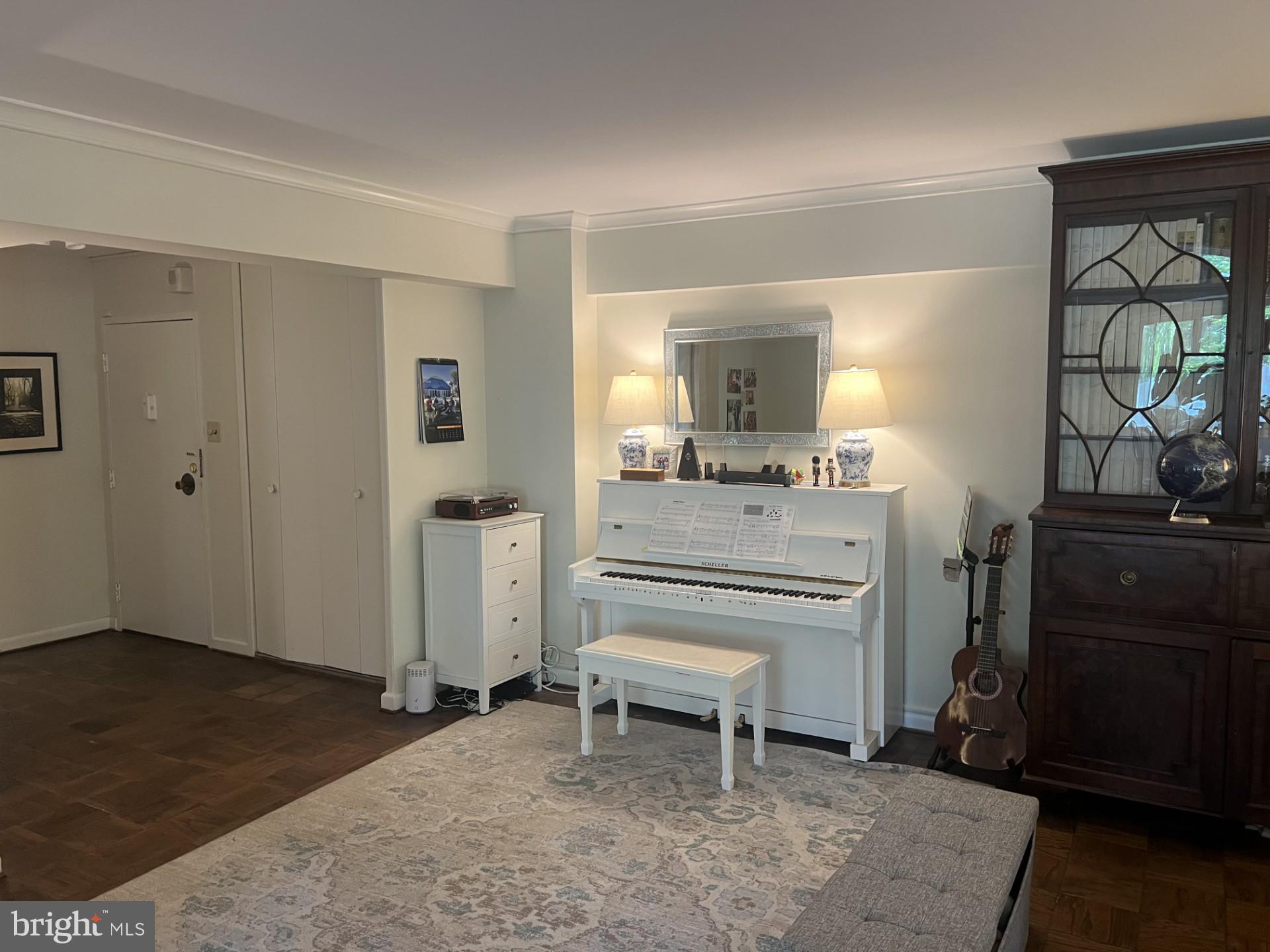 4201 CATHEDRAL AVENUE NW T5E