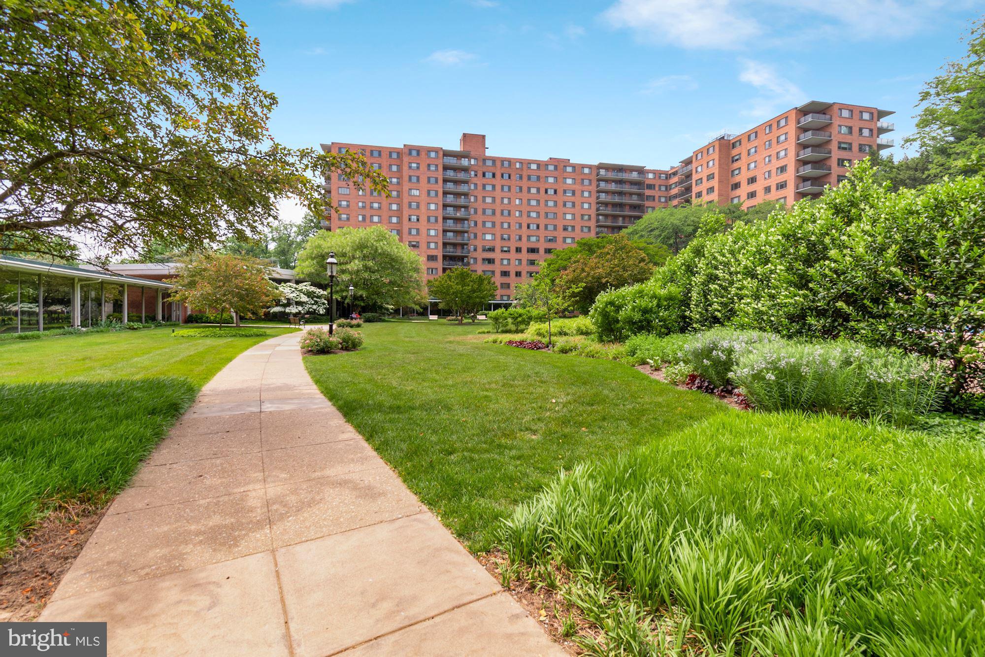 4201 CATHEDRAL AVENUE NW T5E