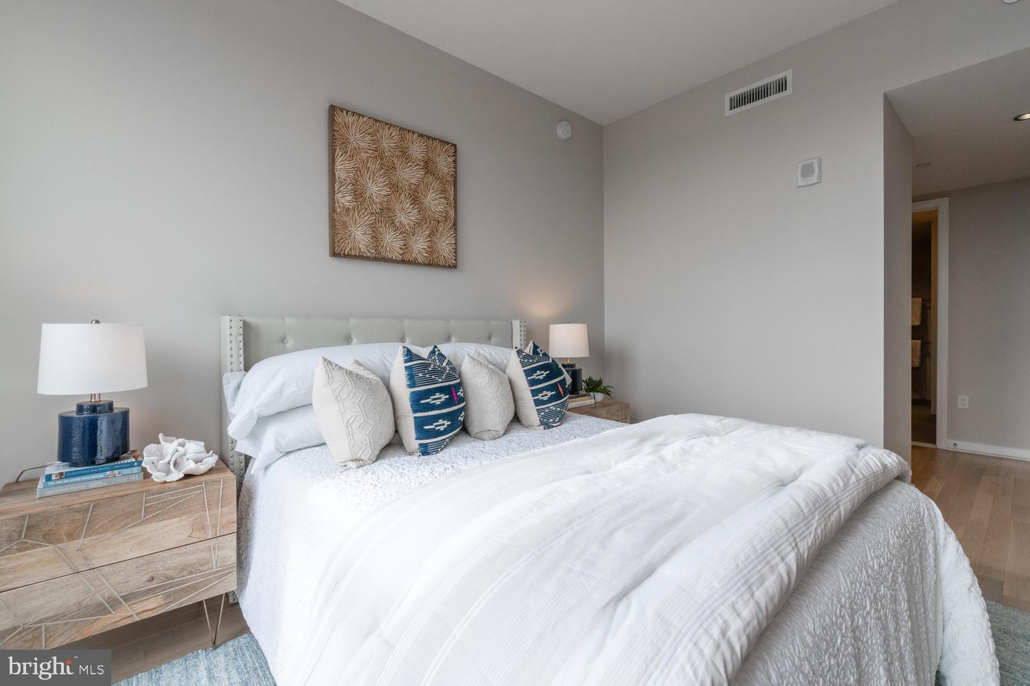 333 8TH STREET SE PH-508