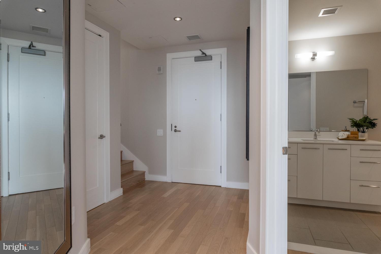 333 8TH STREET SE PH-508