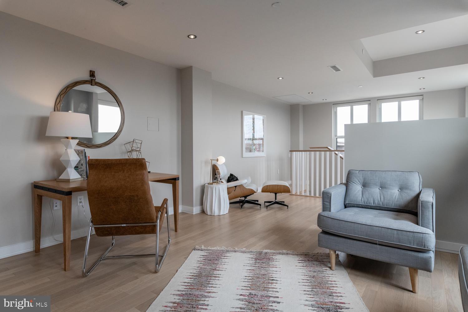 333 8TH STREET SE PH-508