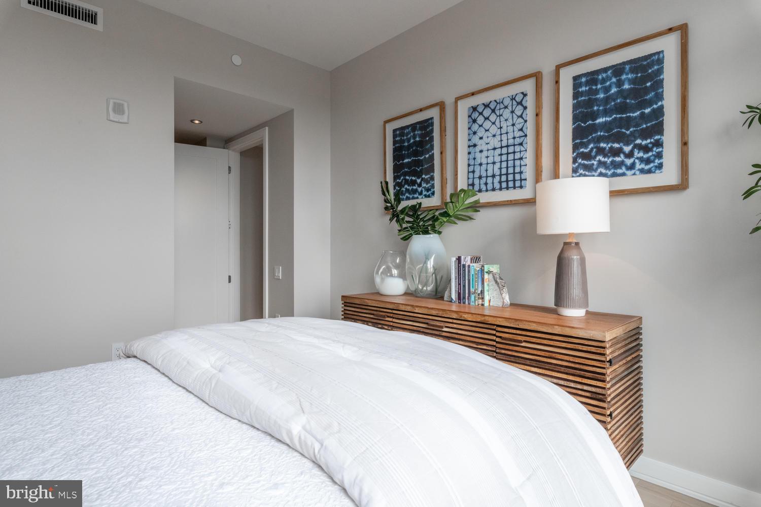 333 8TH STREET SE PH-508