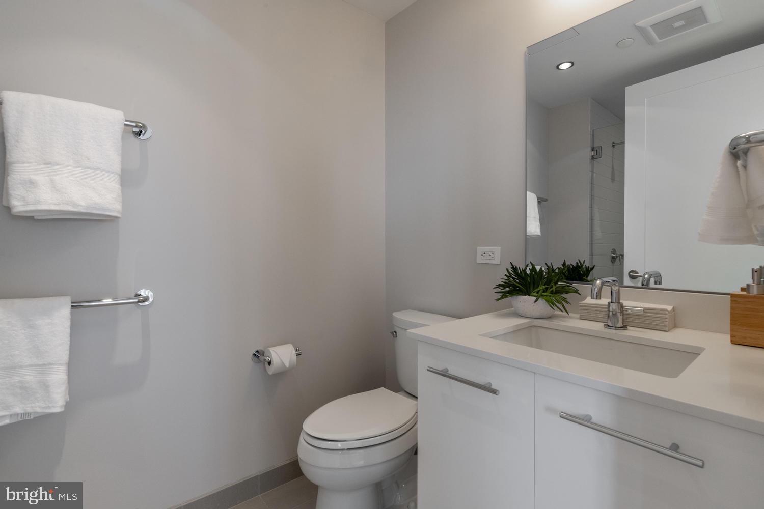 333 8TH STREET SE PH-508