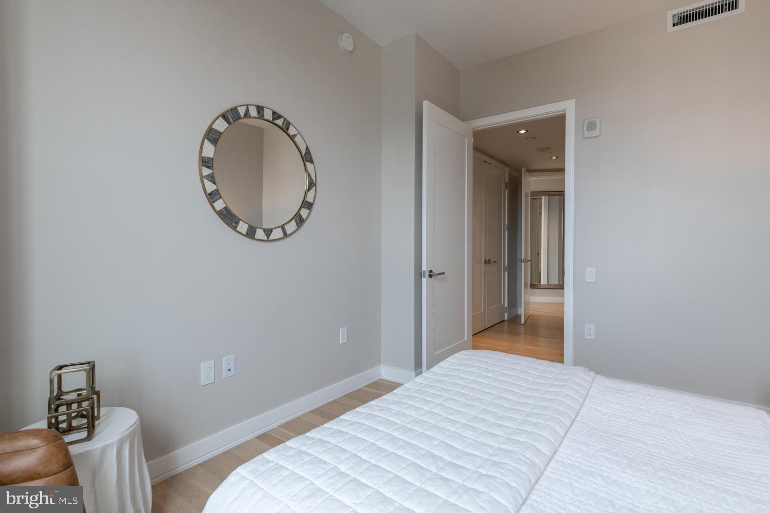 333 8TH STREET SE PH-508