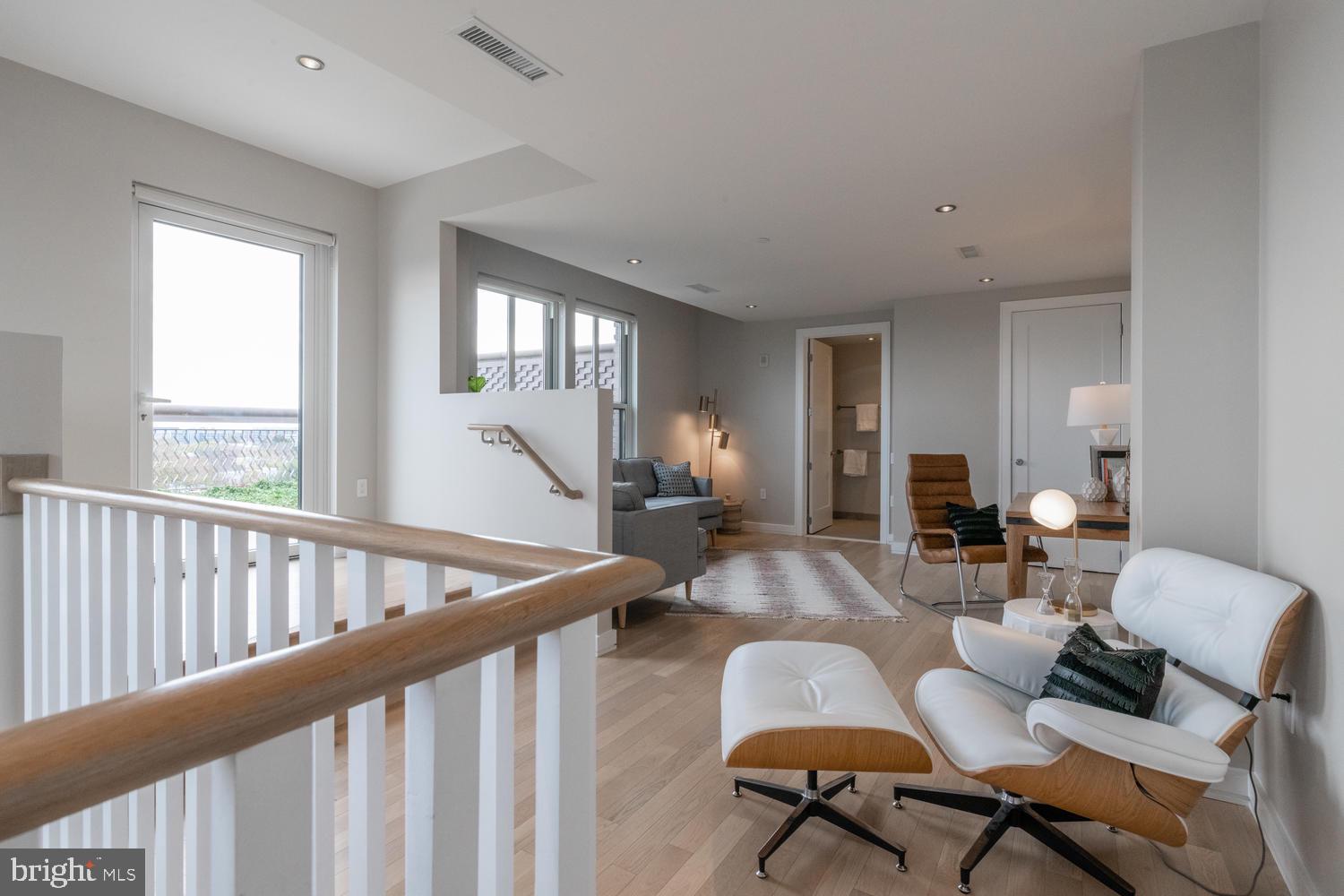 333 8TH STREET SE PH-508