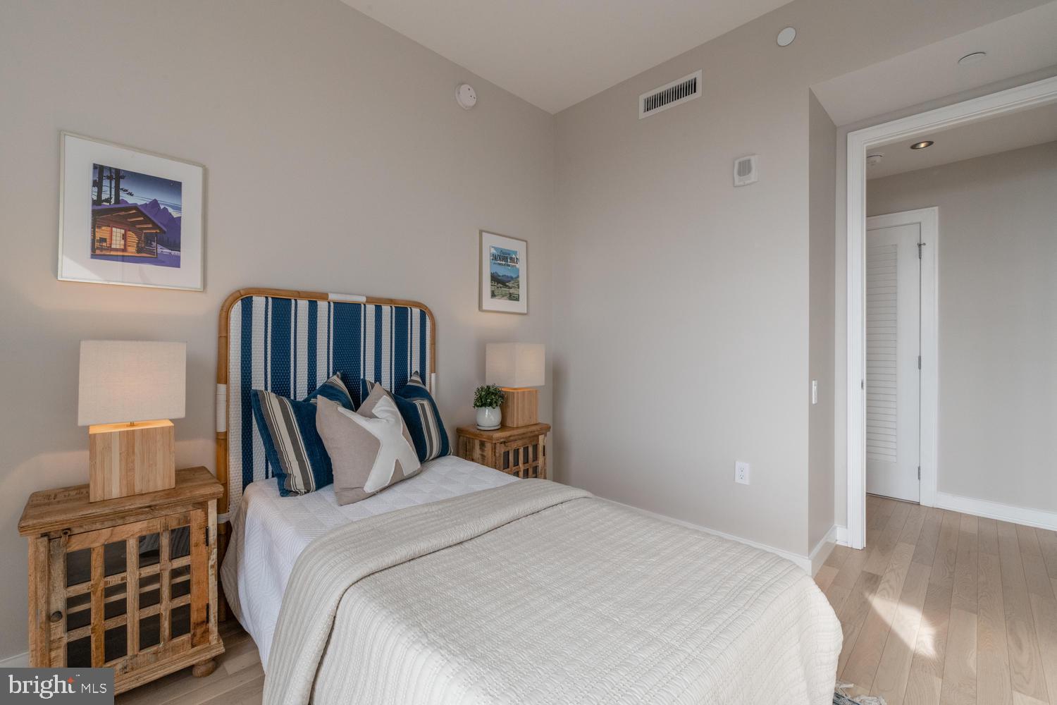 333 8TH STREET SE PH-508