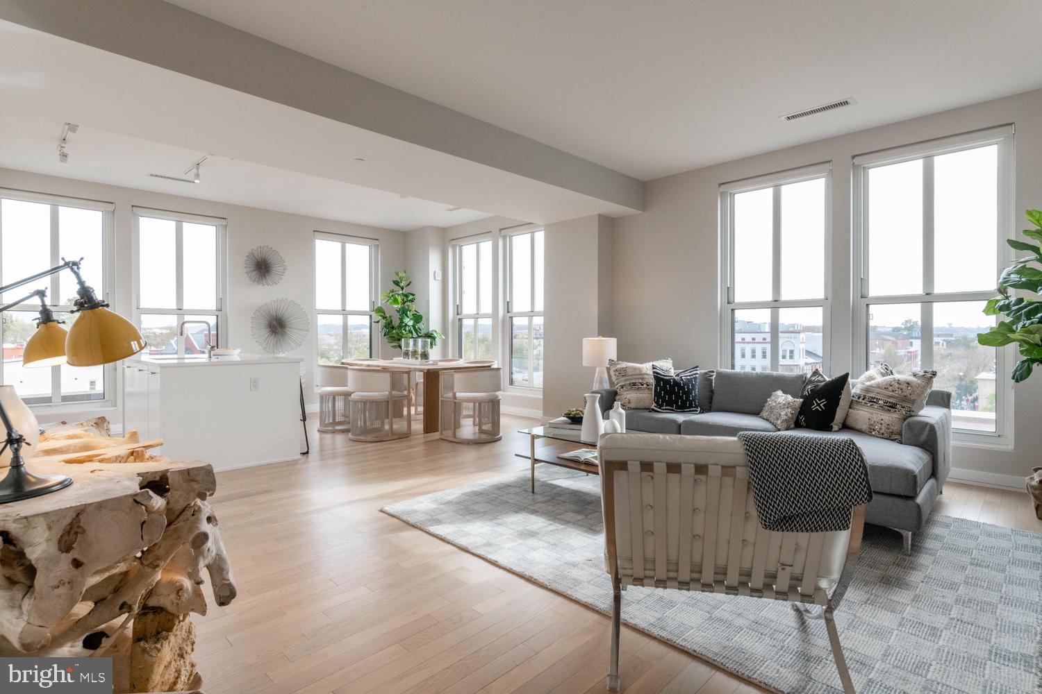 333 8TH STREET SE PH-508