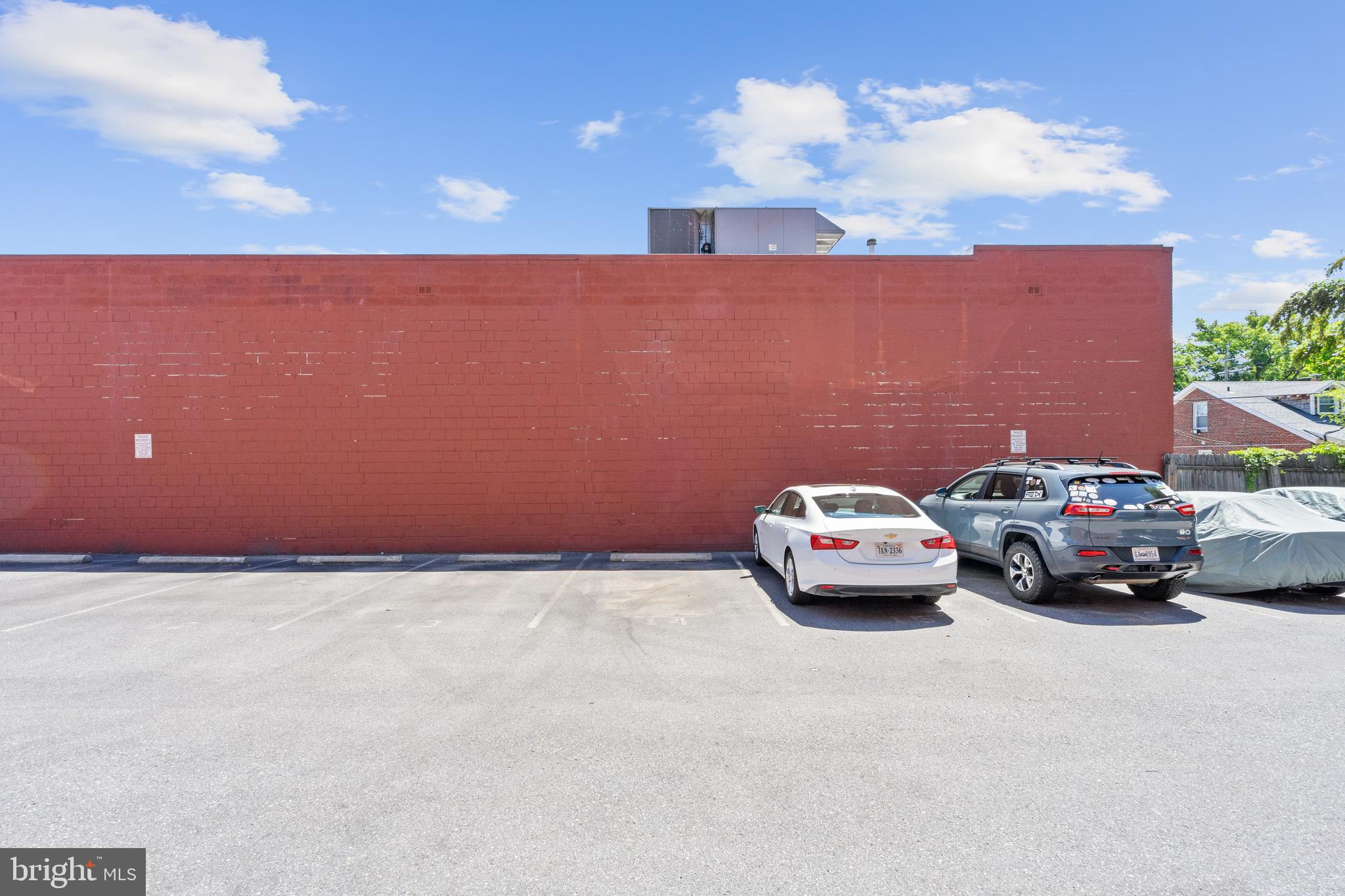 422 BUTTERNUT STREET NW 111