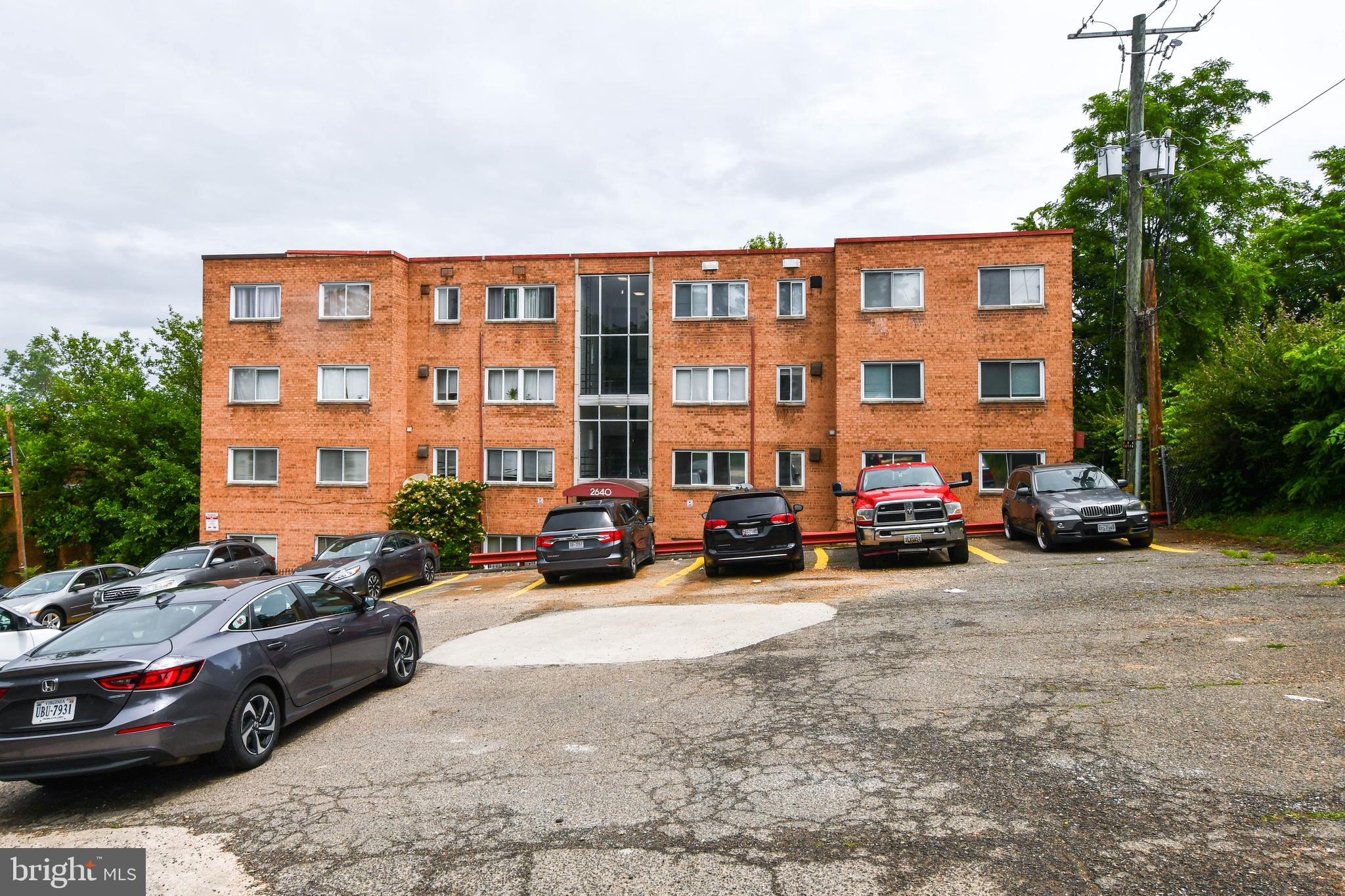 2640 WADE ROAD SE 23