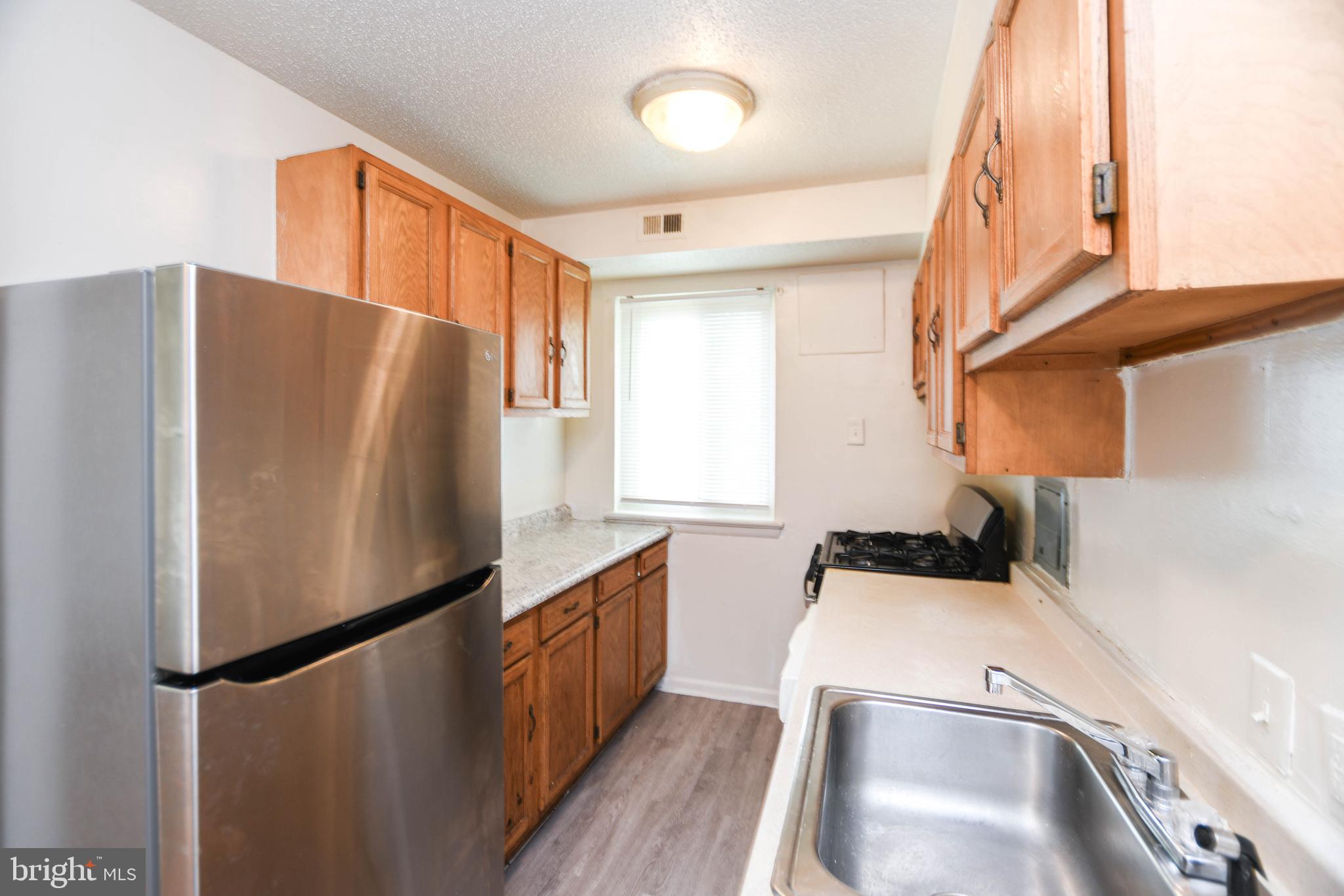 2640 WADE ROAD SE 23