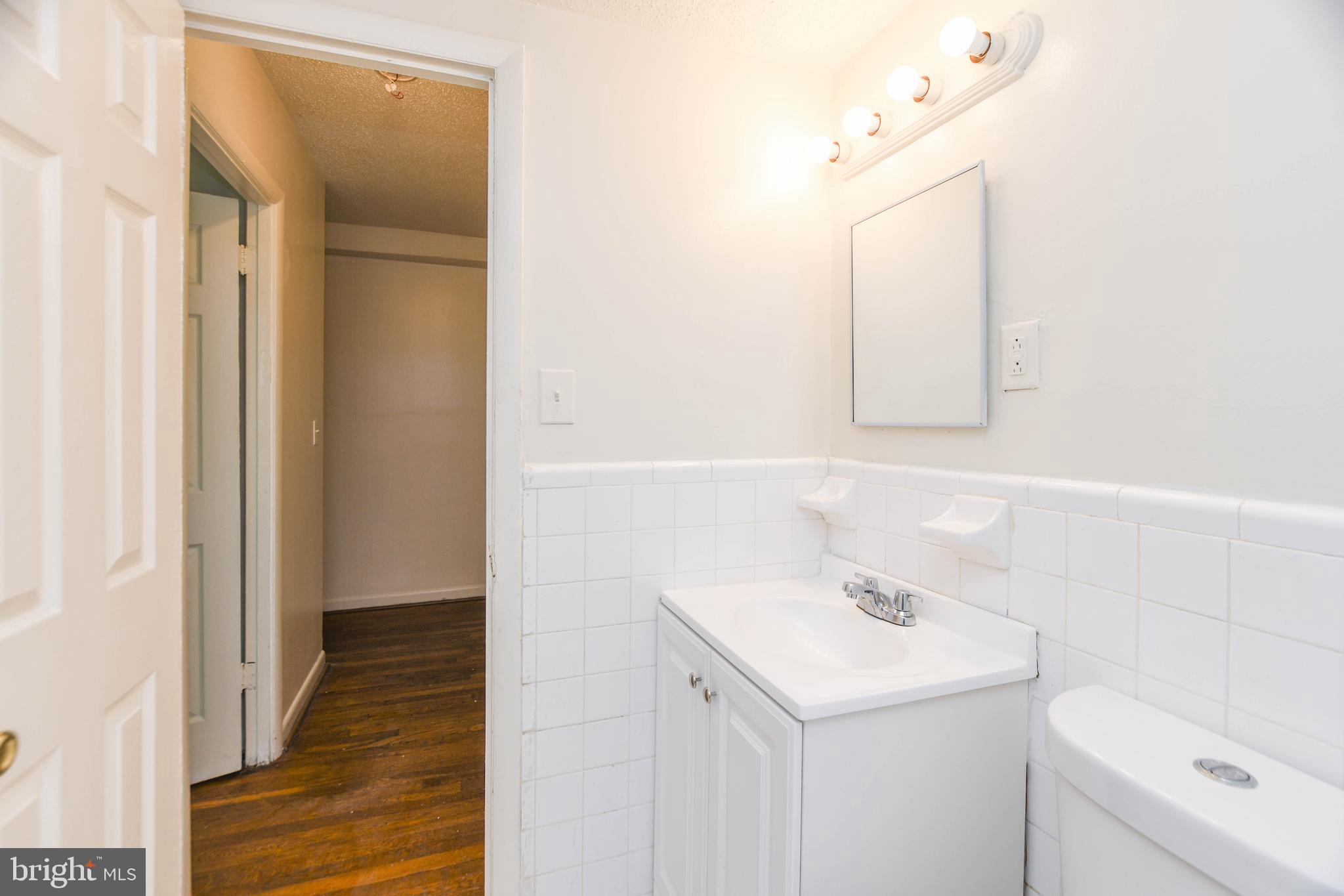 2640 WADE ROAD SE 23