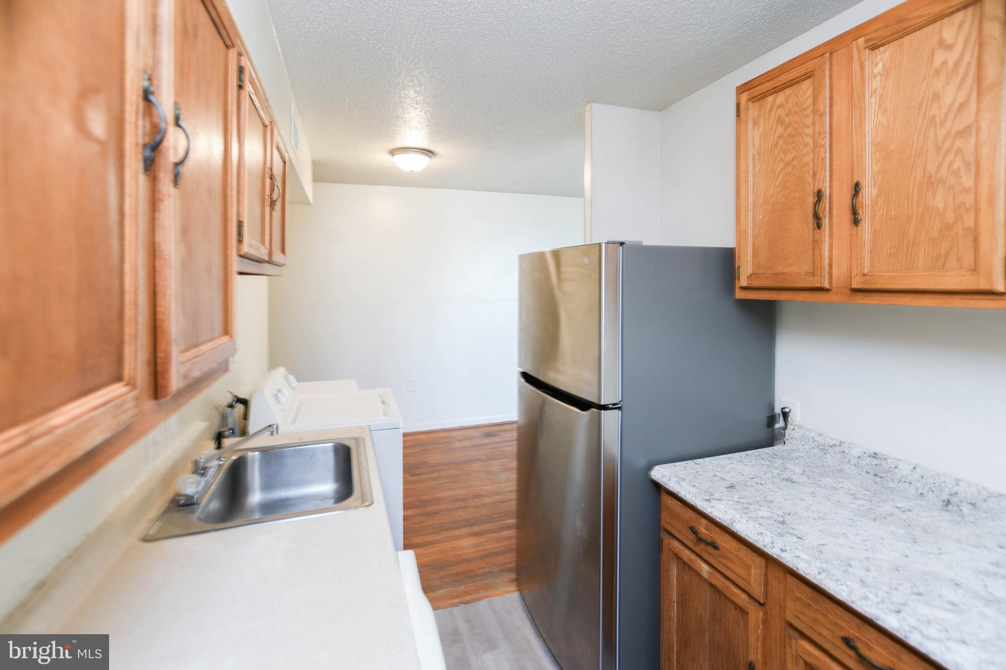 2640 WADE ROAD SE 23