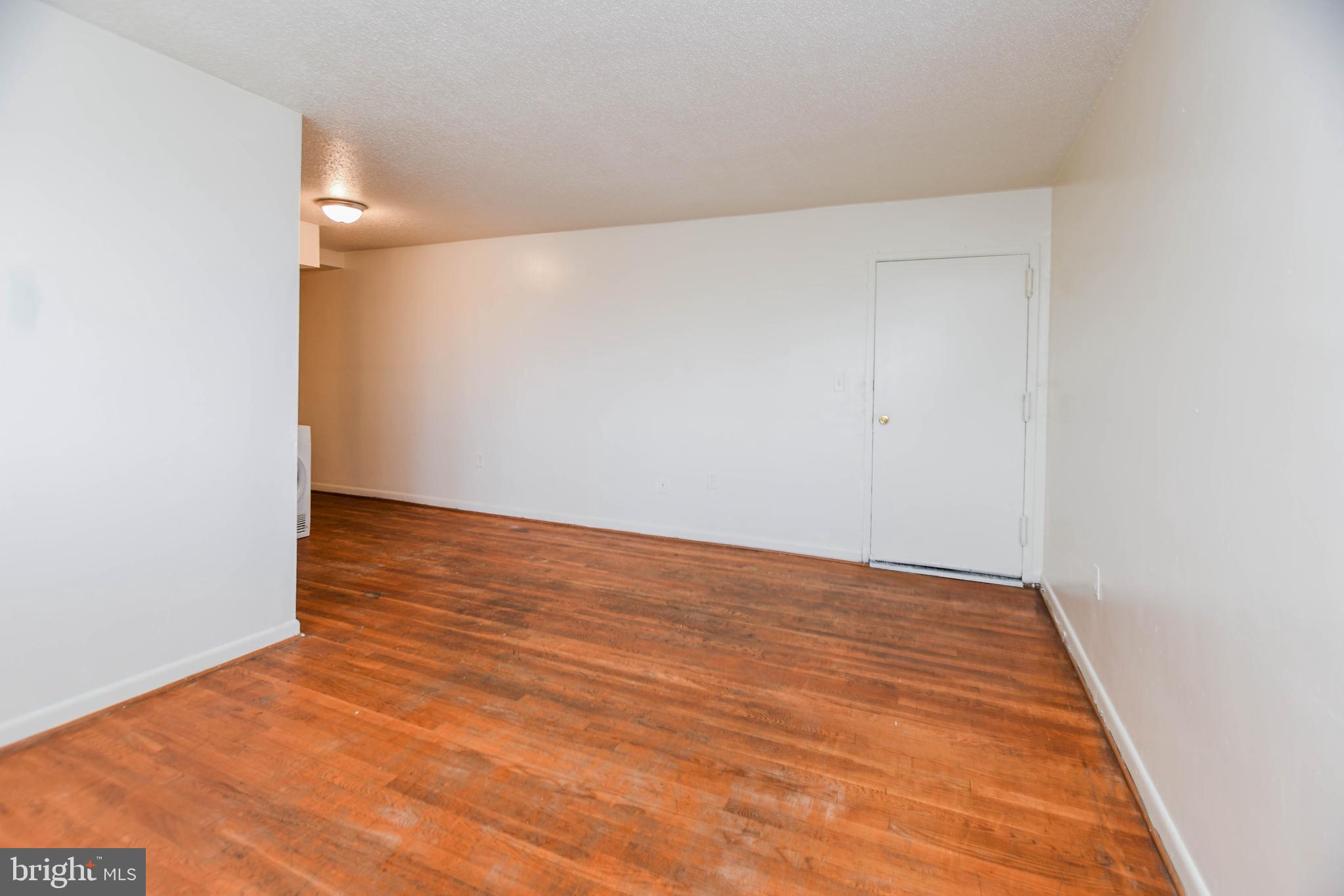 2640 WADE ROAD SE 23