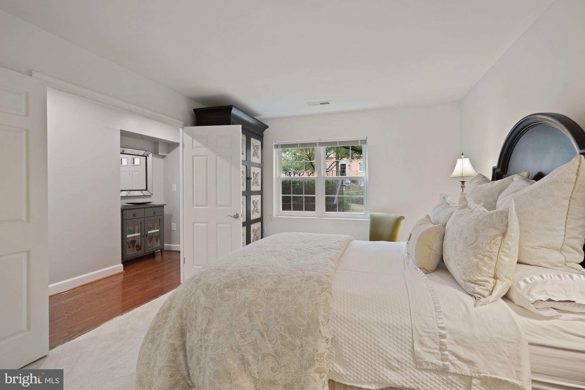 3804 PORTER STREET NW 101