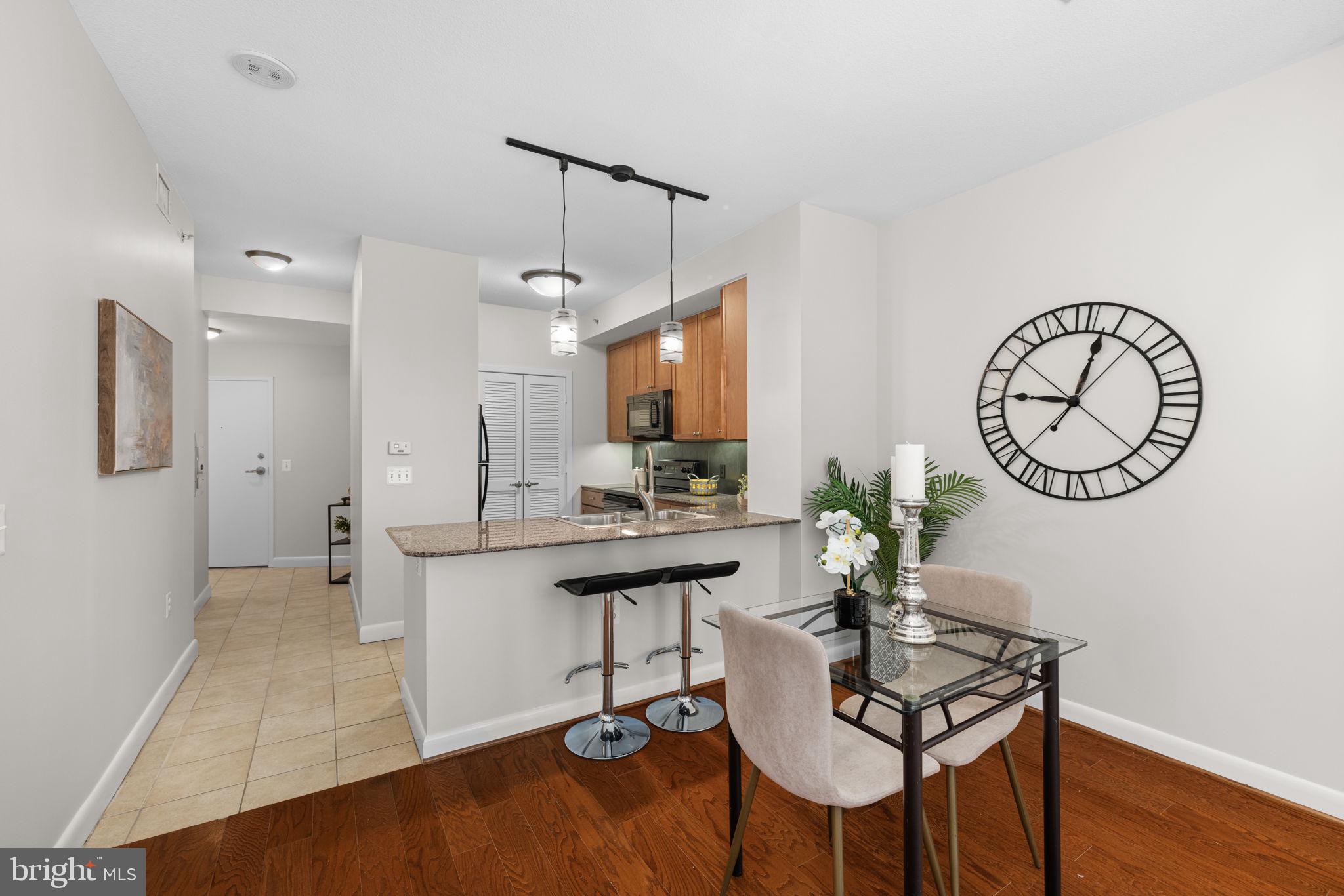 400 MASSACHUSETTS AVENUE NW 221