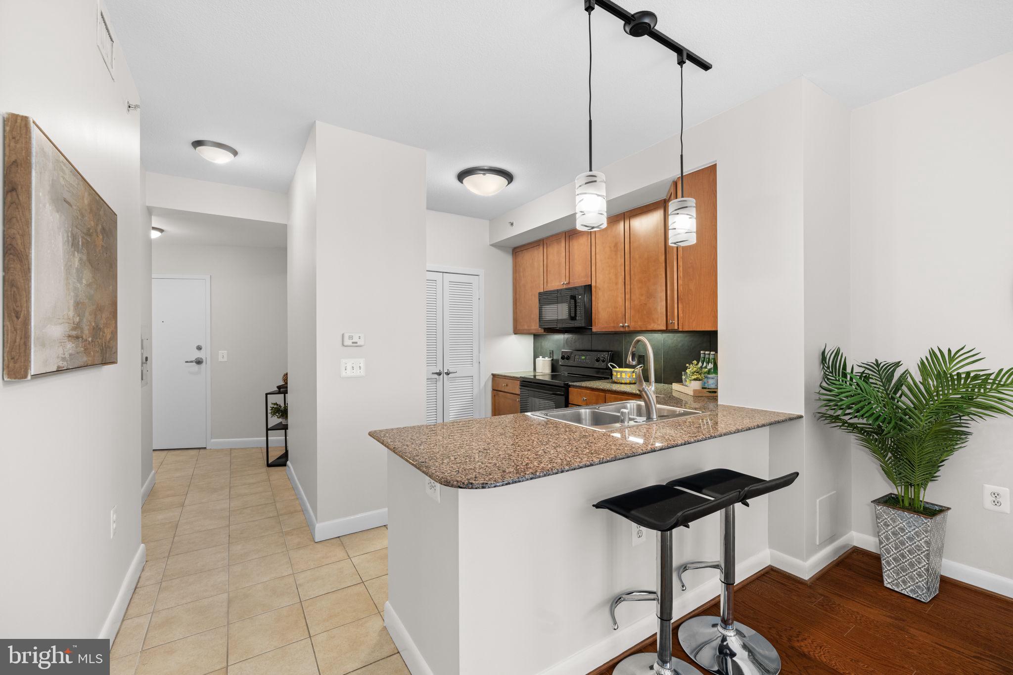 400 MASSACHUSETTS AVENUE NW 221