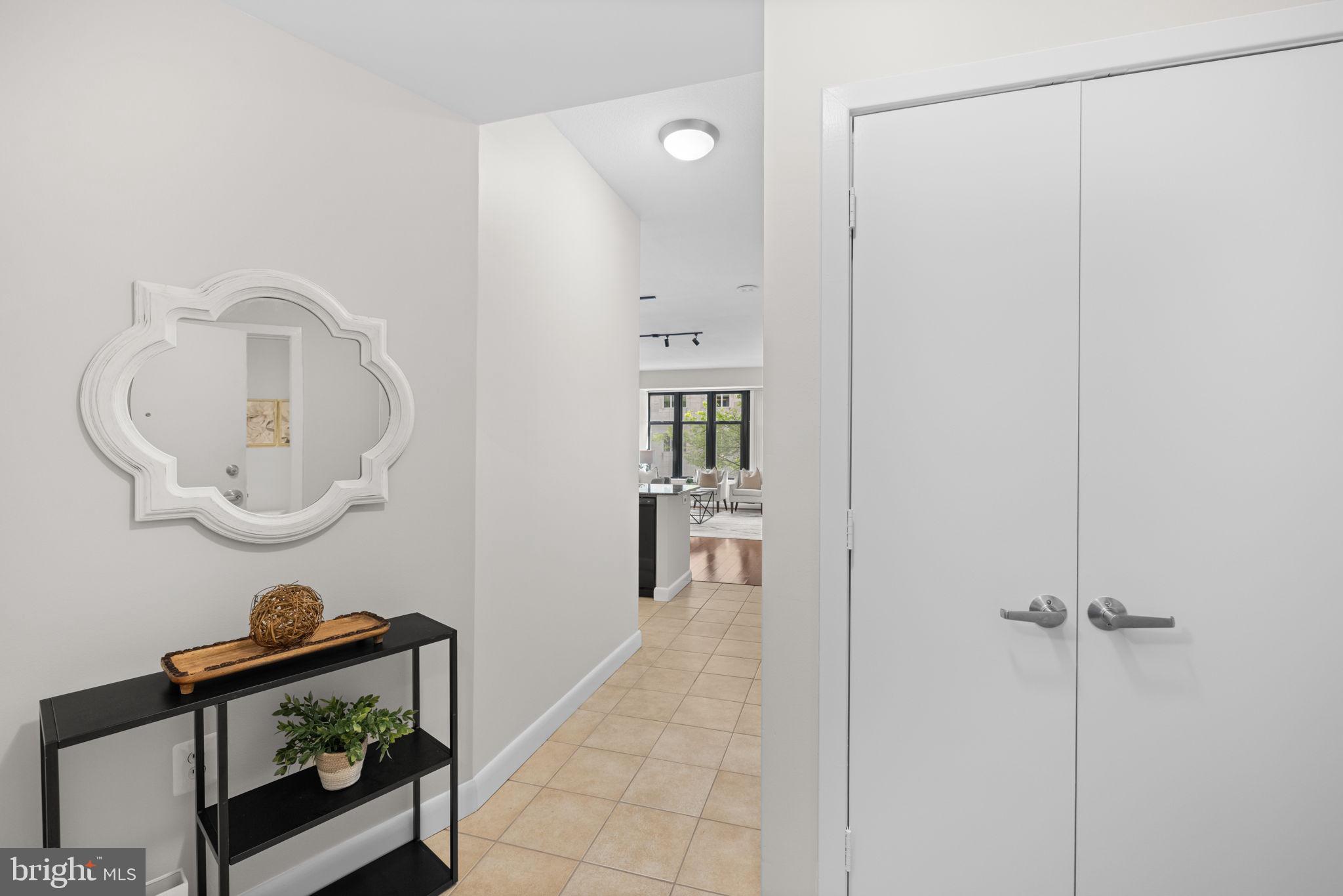 400 MASSACHUSETTS AVENUE NW 221