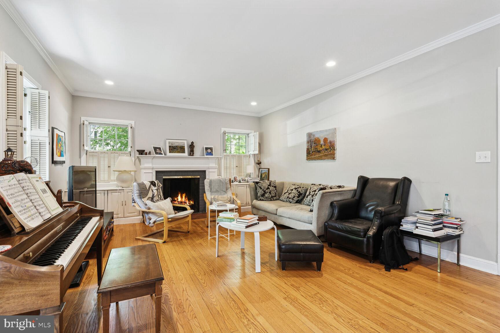 3820 HUNTINGTON STREET NW